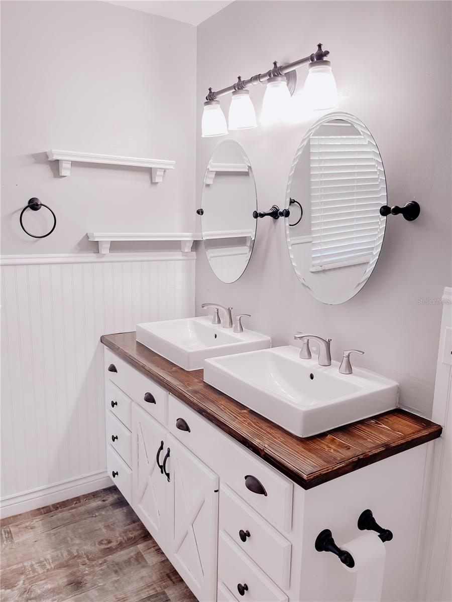 Image 12 of 23 For 1406 Ensenada Drive