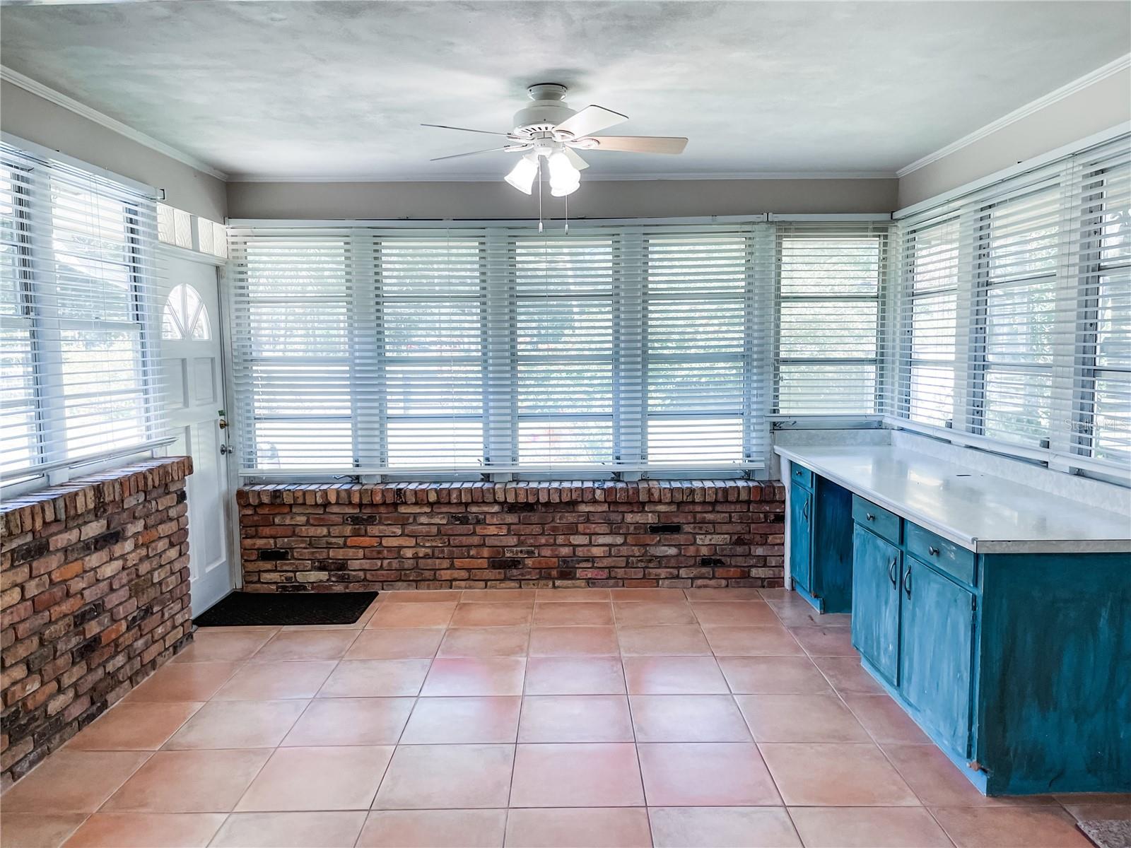 Image 16 of 23 For 1406 Ensenada Drive