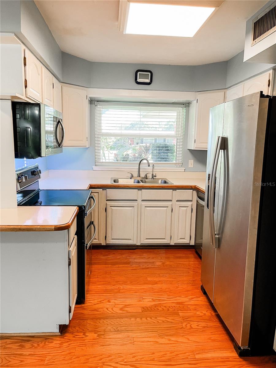 Image 7 of 23 For 1406 Ensenada Drive