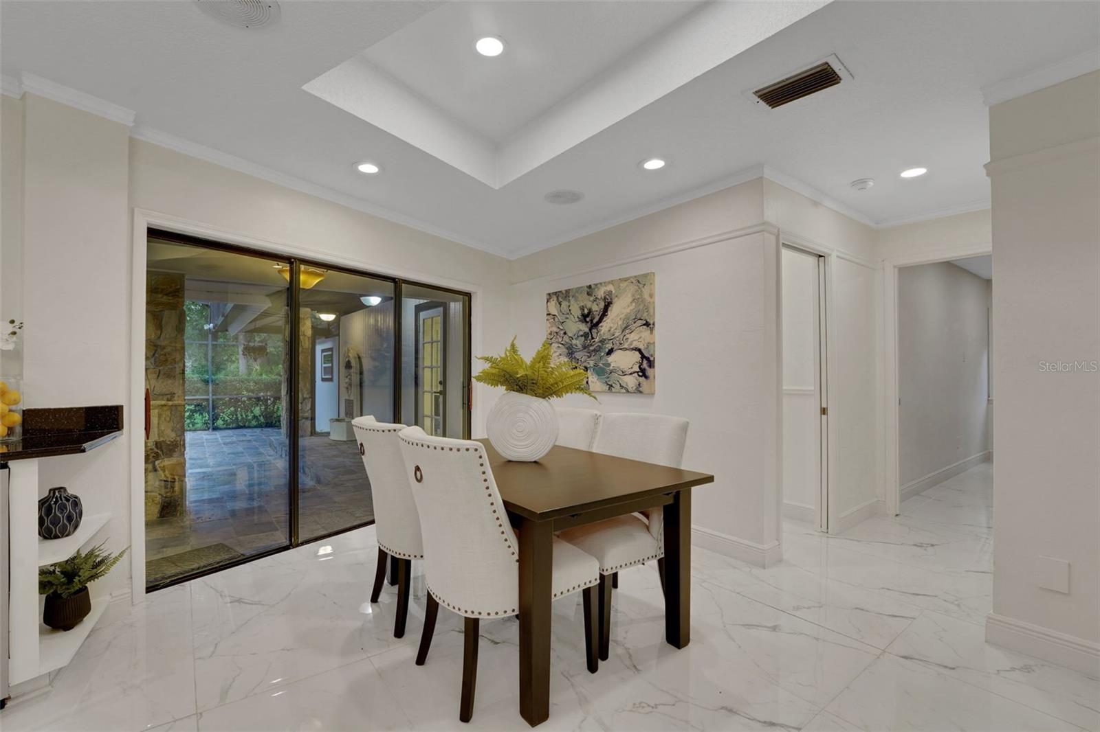 Image 16 of 50 For 2108 Silver Leaf Court