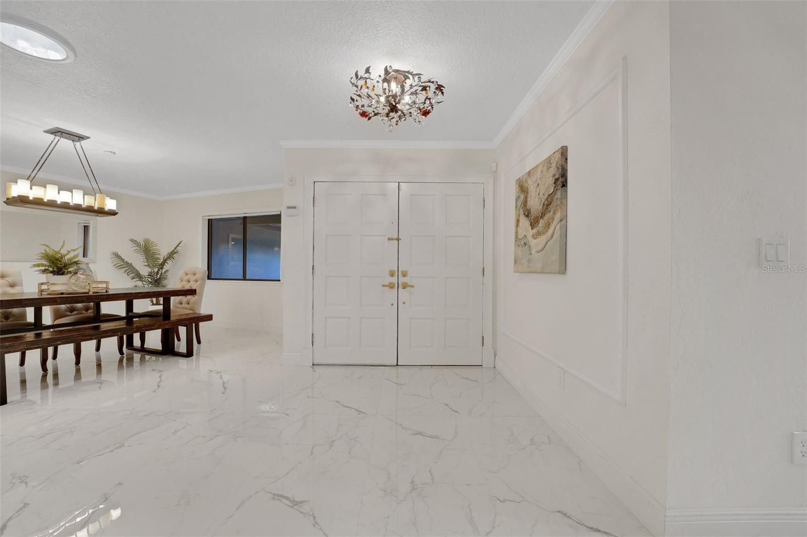 Image 3 of 50 For 2108 Silver Leaf Court