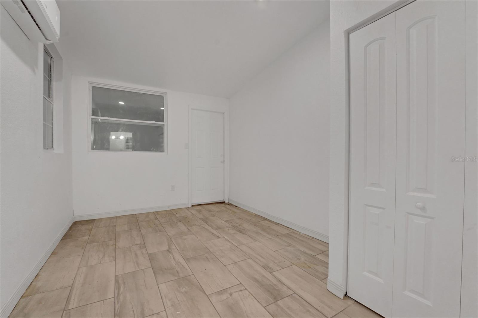 Image 48 of 50 For 2108 Silver Leaf Court