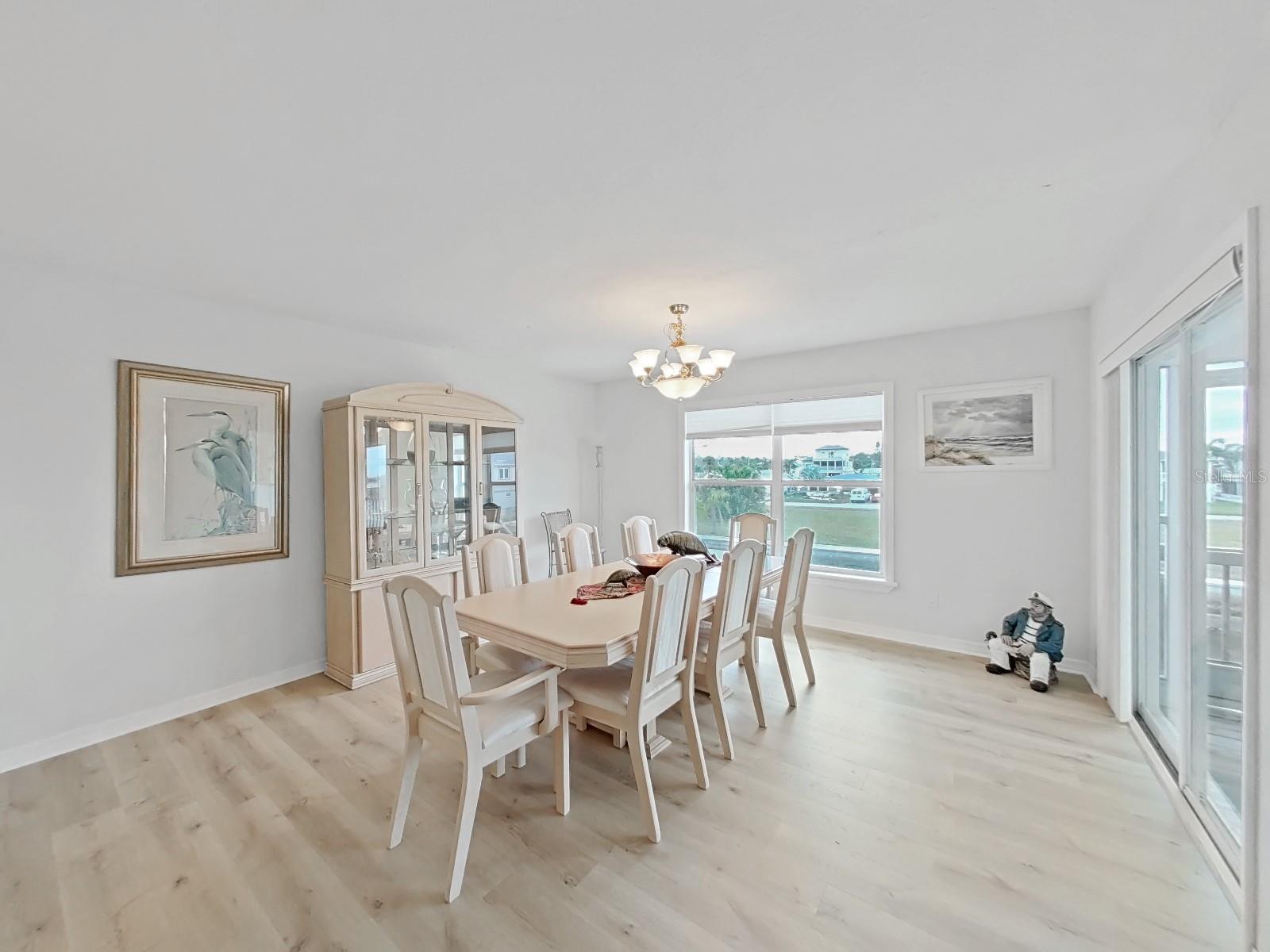 Image 12 of 54 For 7438 Gulf Way