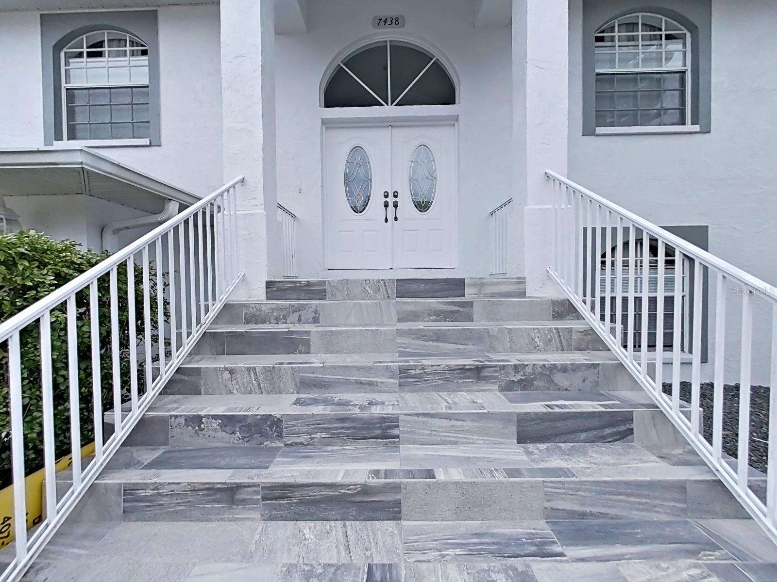 Image 4 of 54 For 7438 Gulf Way