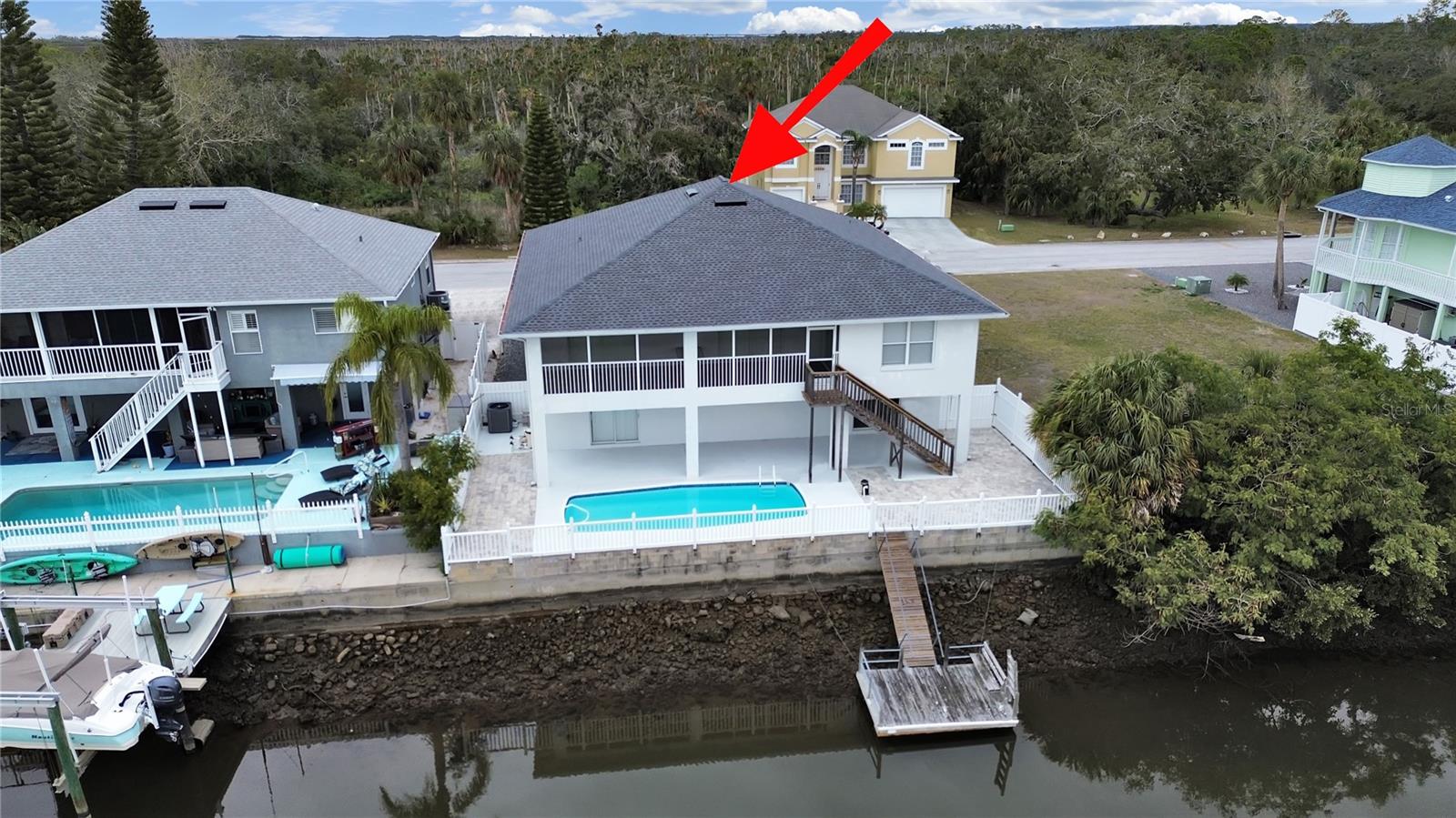 Image 5 of 54 For 7438 Gulf Way