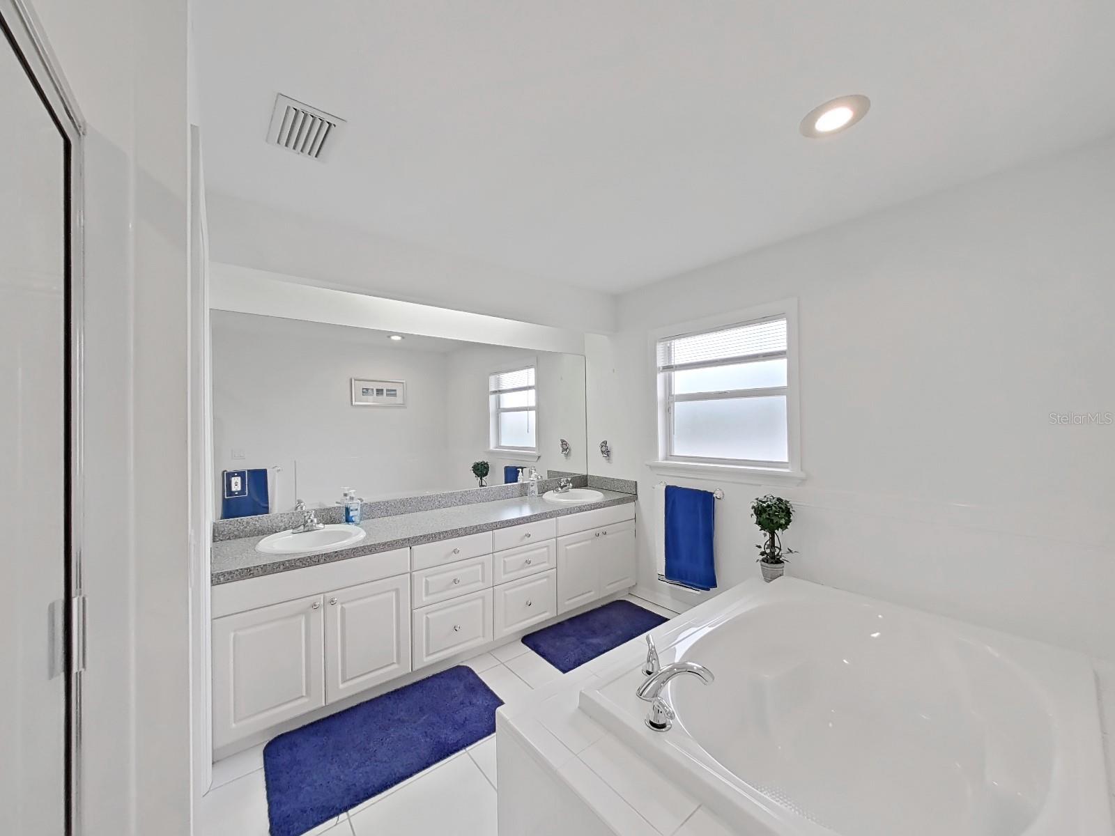 Image 53 of 54 For 7438 Gulf Way