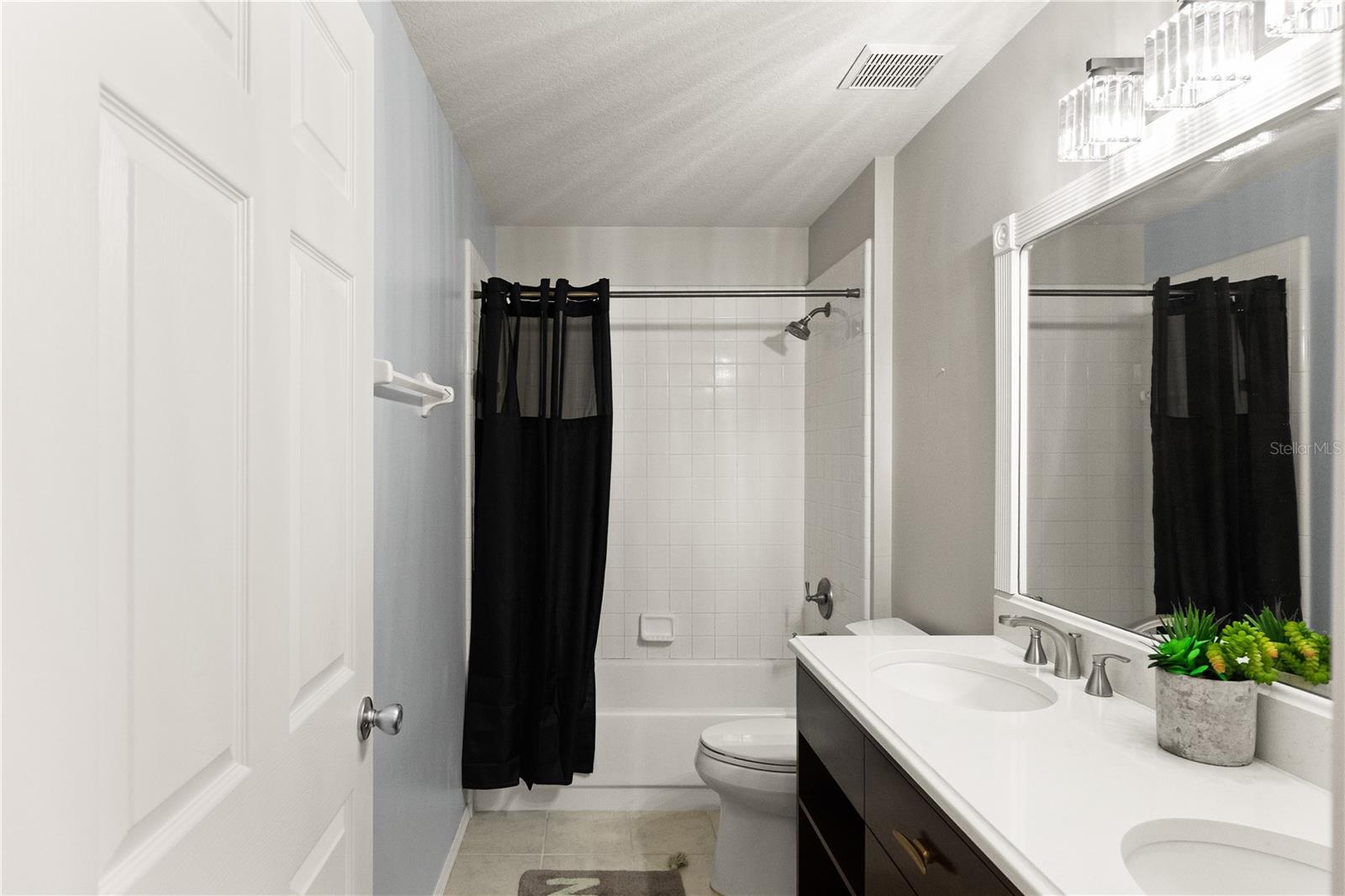 Image 16 of 27 For 3448 Idlegrove Court