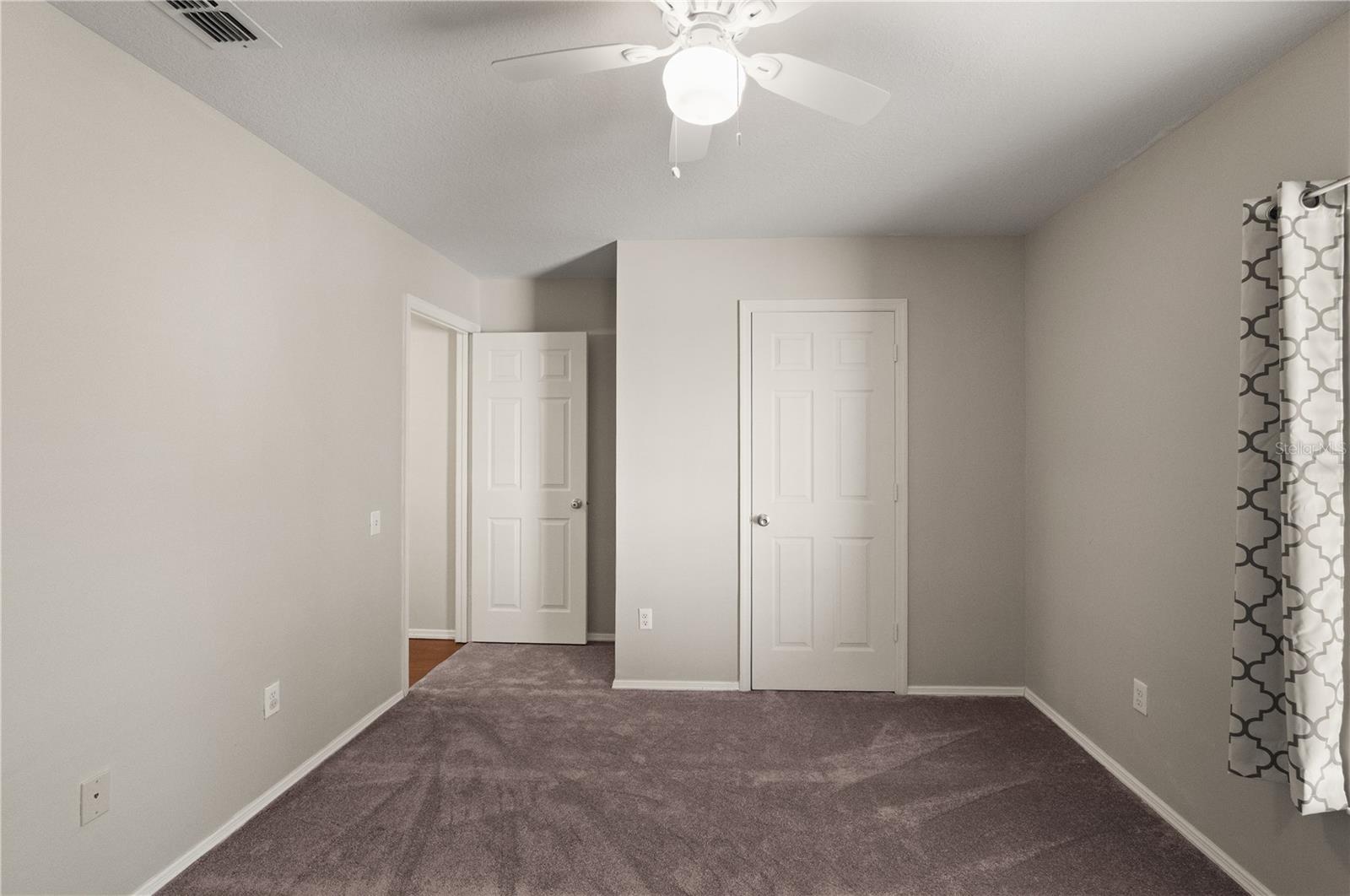 Image 18 of 27 For 3448 Idlegrove Court