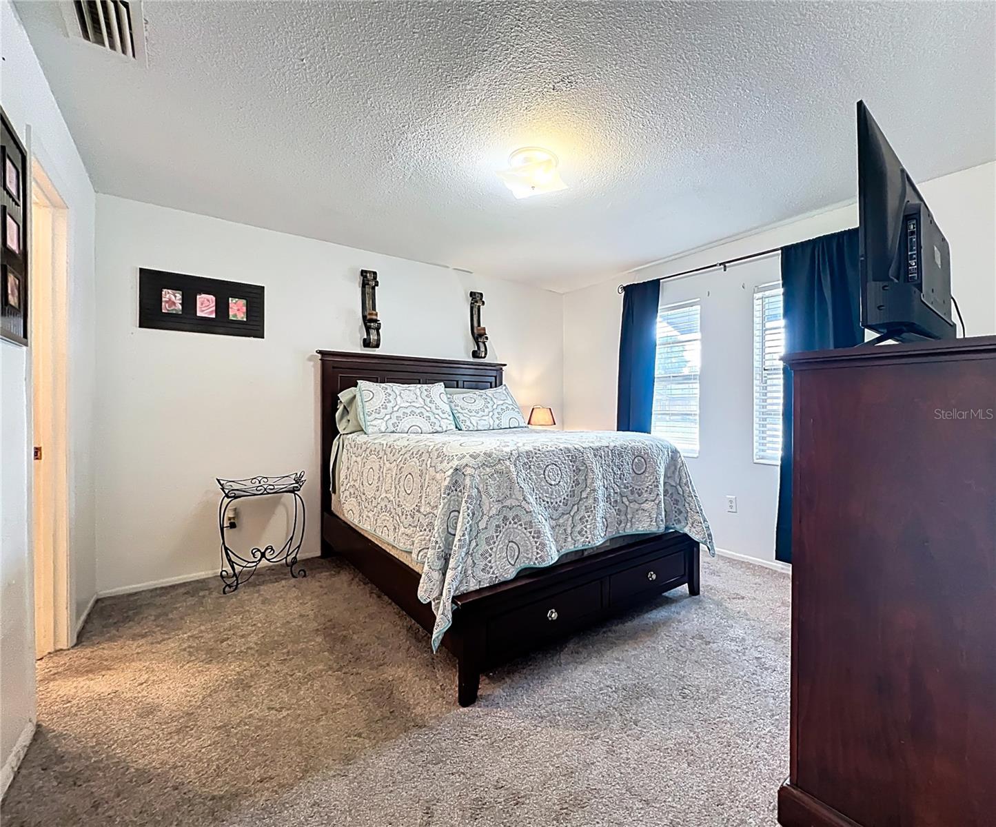 Image 16 of 37 For 223 Yale Drive