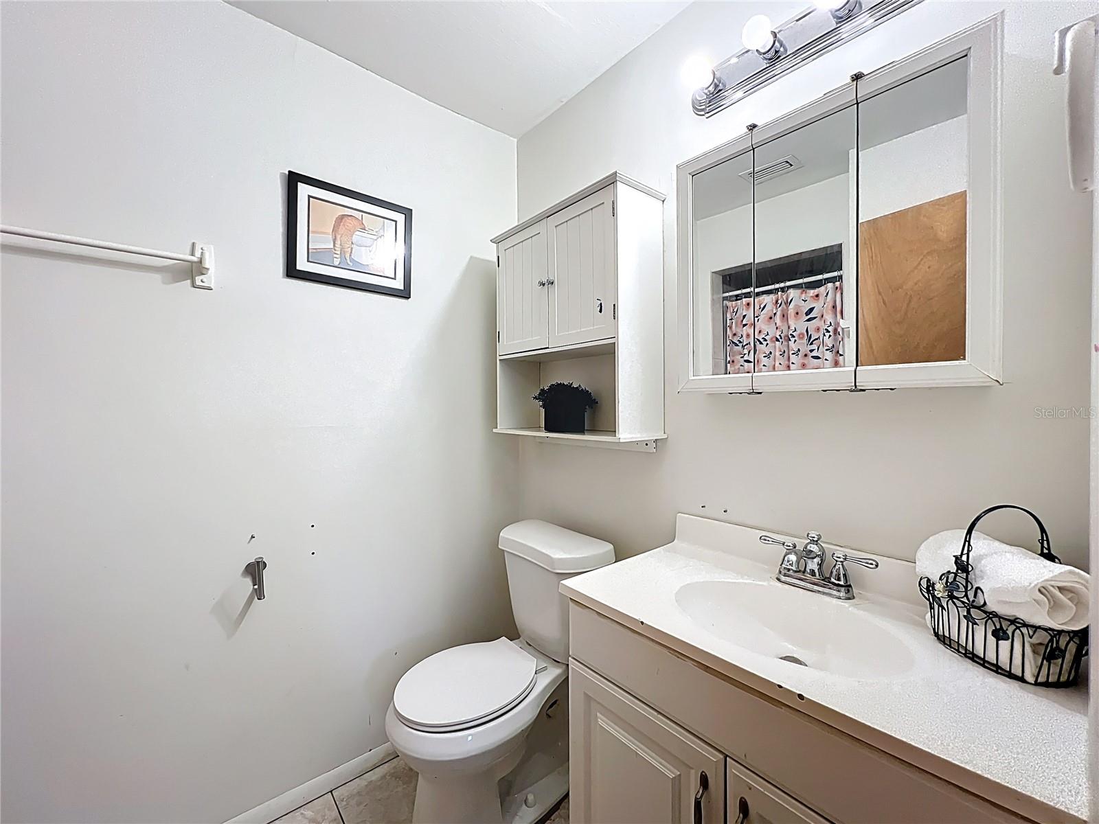 Image 18 of 37 For 223 Yale Drive