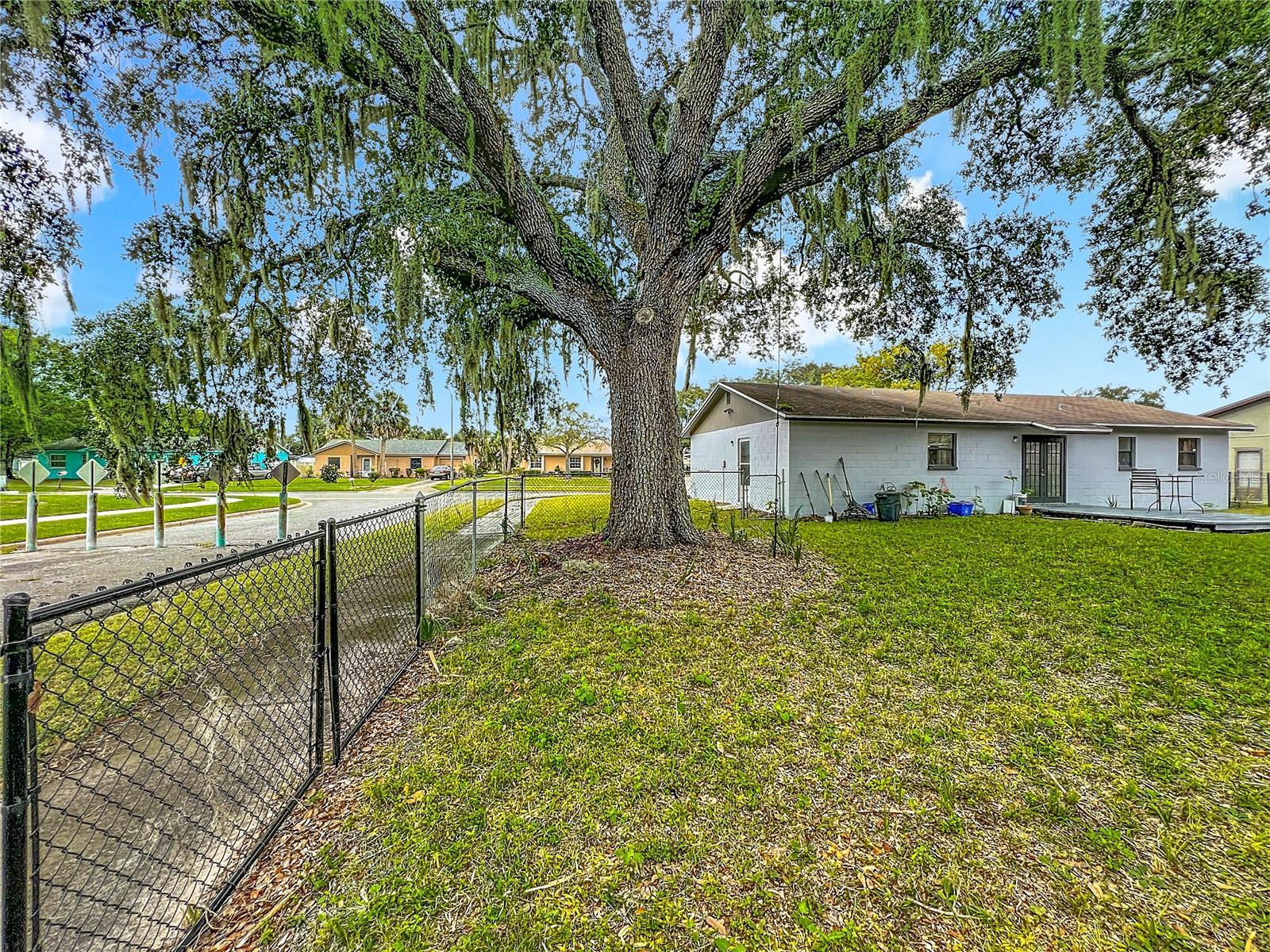 Image 31 of 37 For 223 Yale Drive