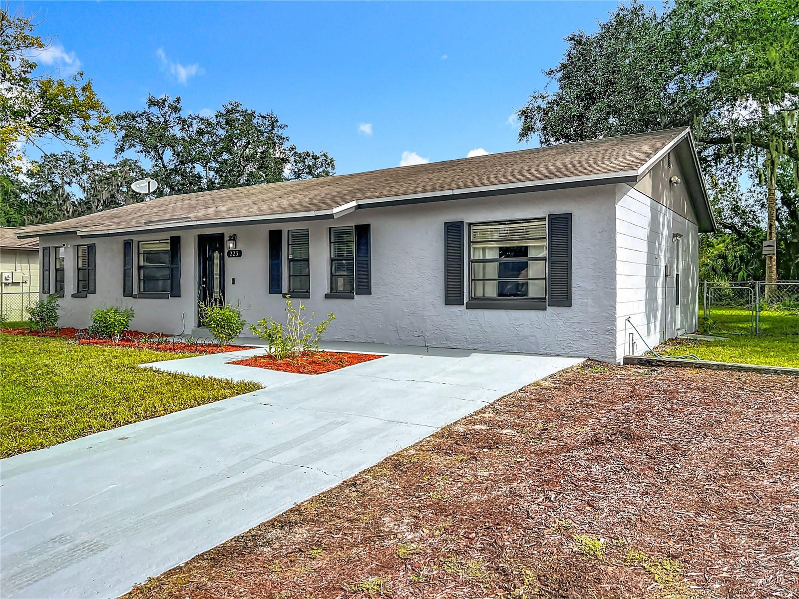 Image 34 of 37 For 223 Yale Drive