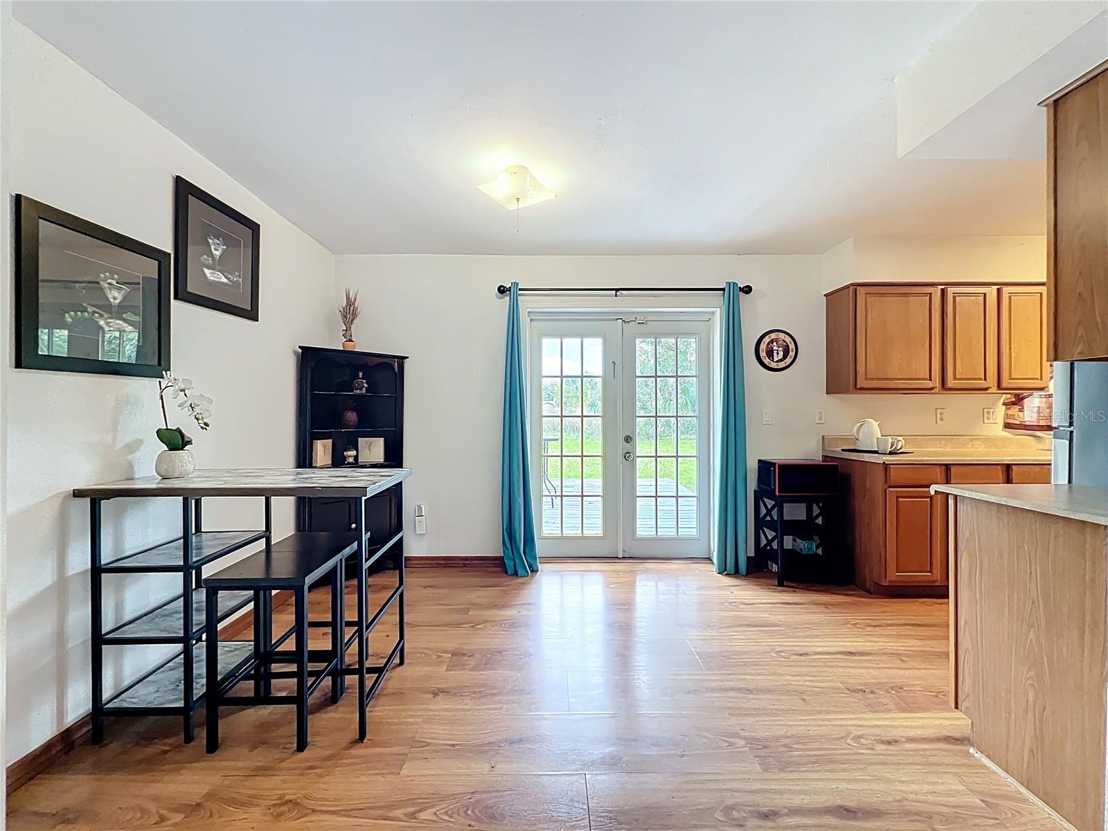 Image 6 of 37 For 223 Yale Drive