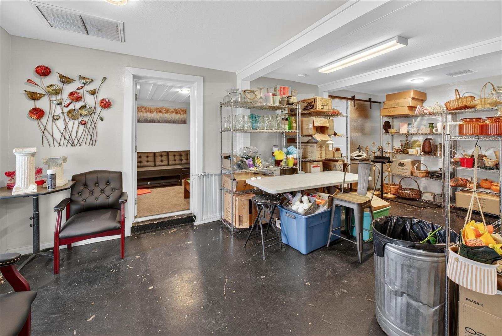 Image 25 of 43 For 237 Plymouth Avenue