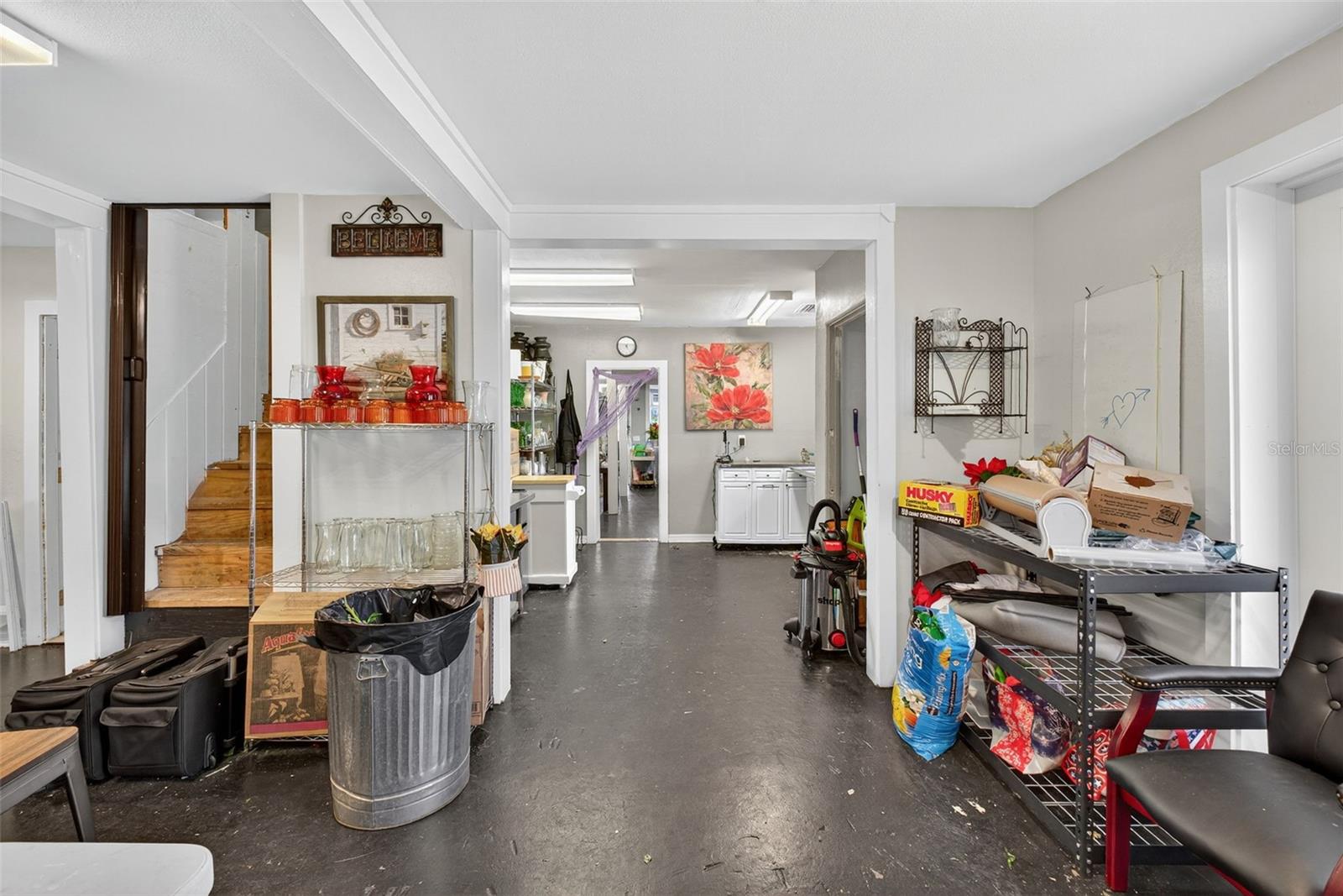 Image 27 of 43 For 237 Plymouth Avenue