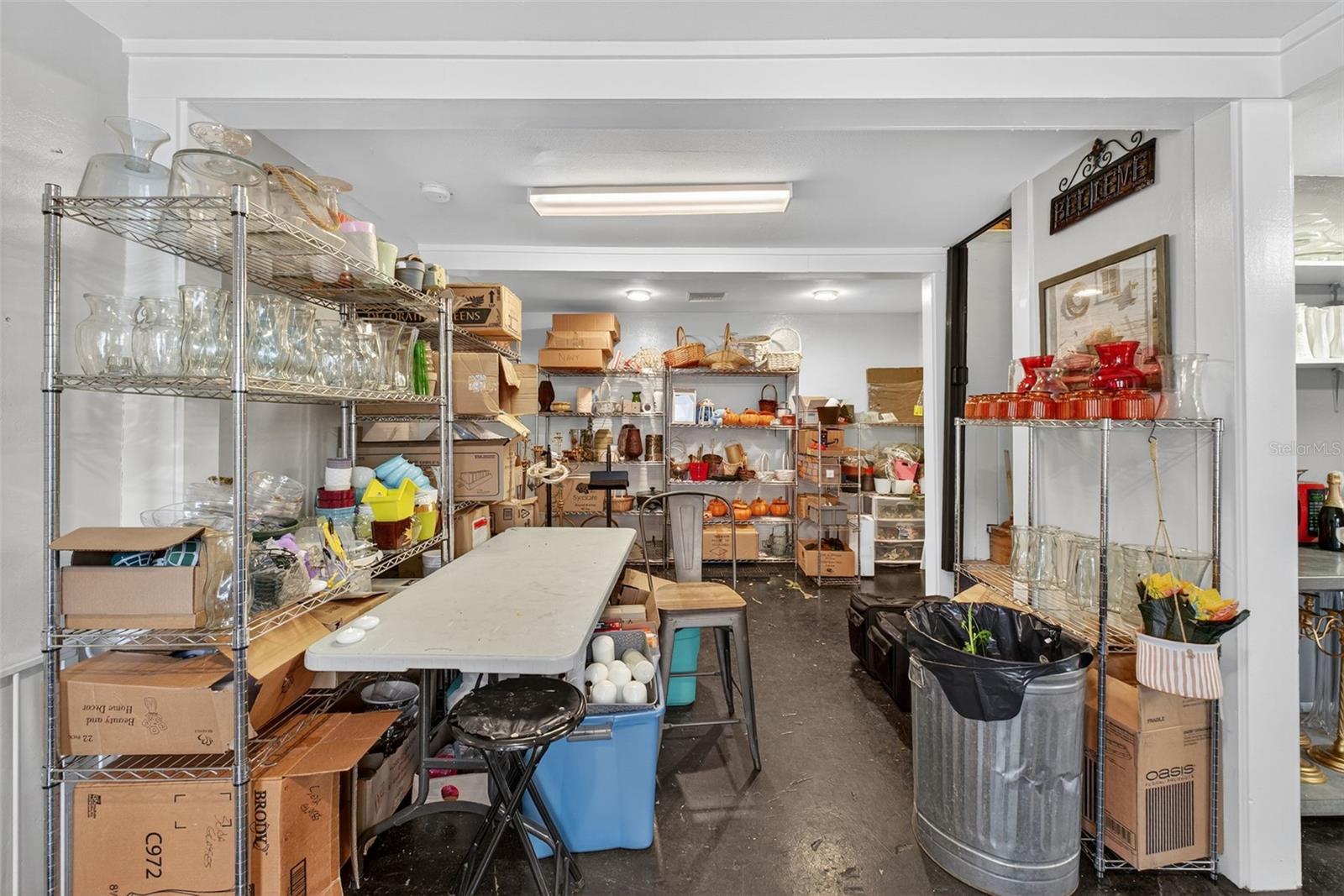 Image 28 of 43 For 237 Plymouth Avenue