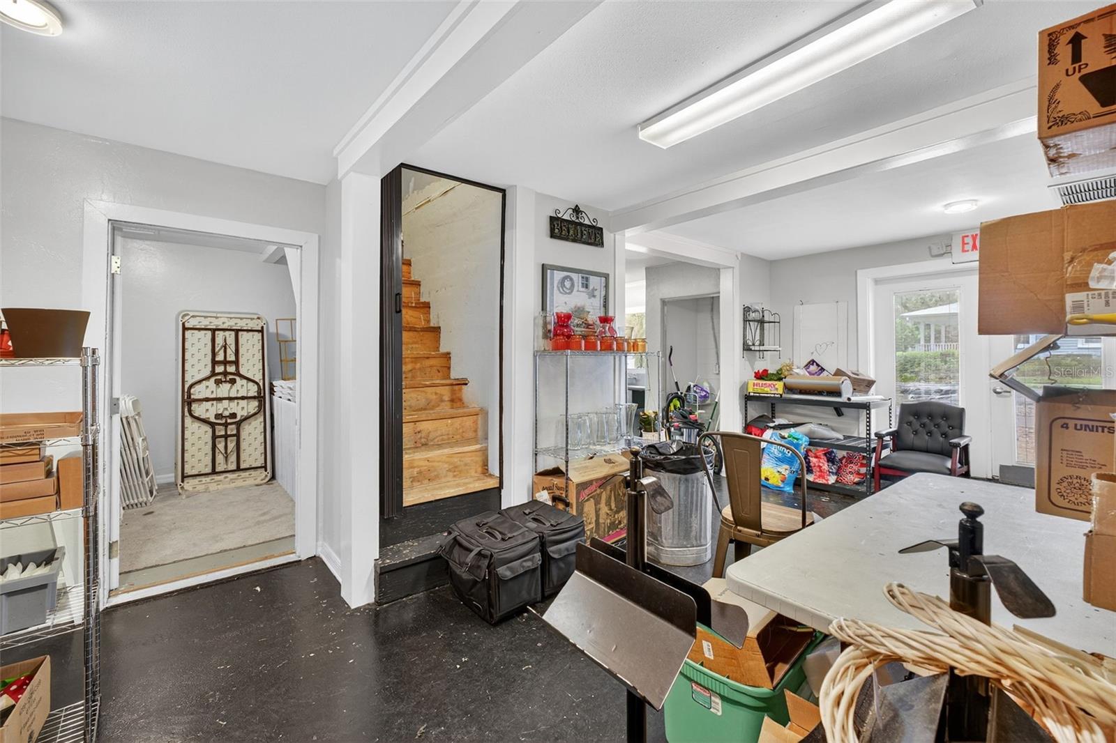 Image 30 of 43 For 237 Plymouth Avenue