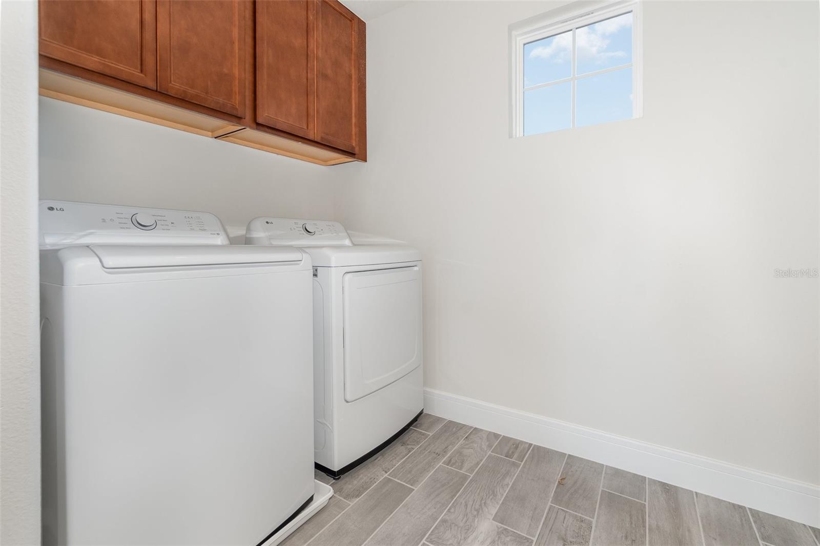 Image 28 of 43 For 1462 Grand Palm Drive