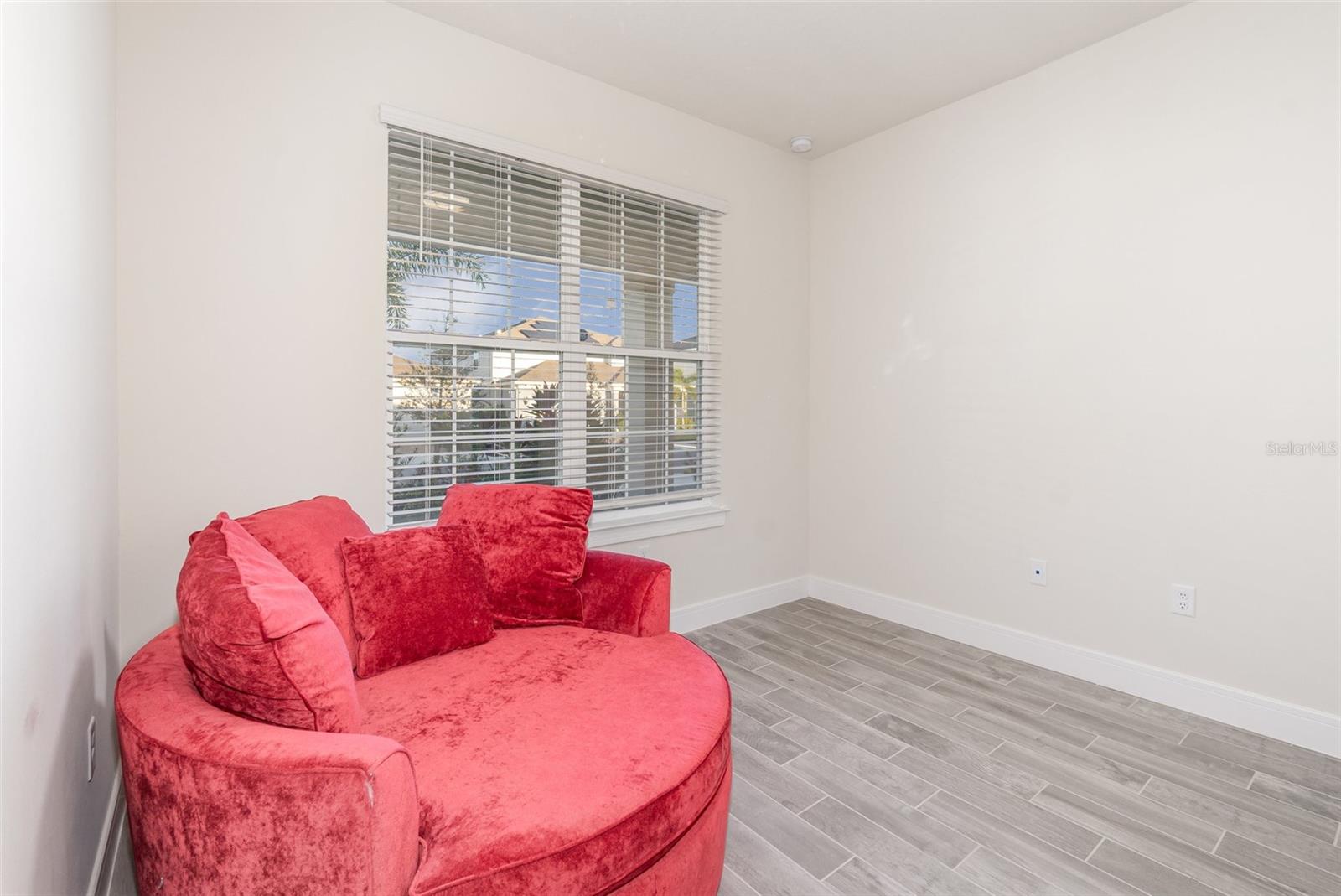 Image 32 of 43 For 1462 Grand Palm Drive