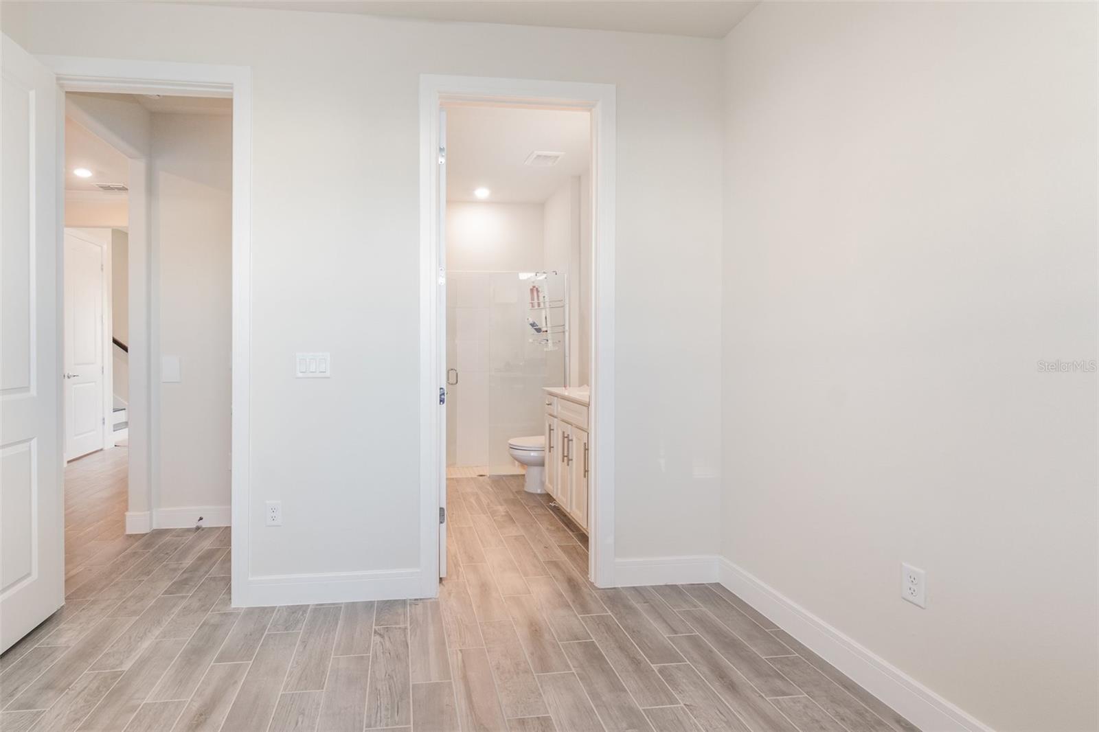 Image 33 of 43 For 1462 Grand Palm Drive