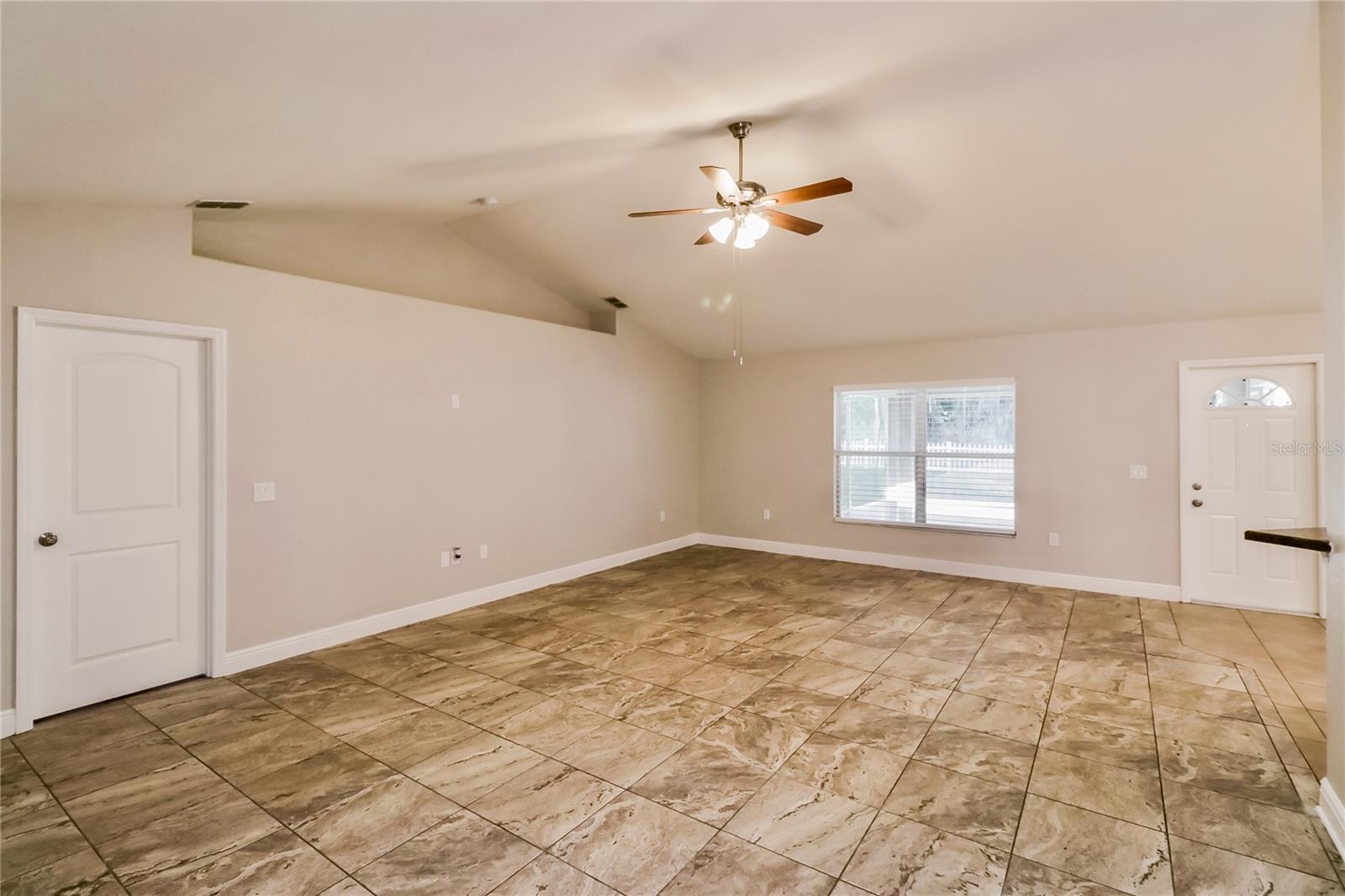 Image 6 of 15 For 2879 Blackwater Oaks Drive