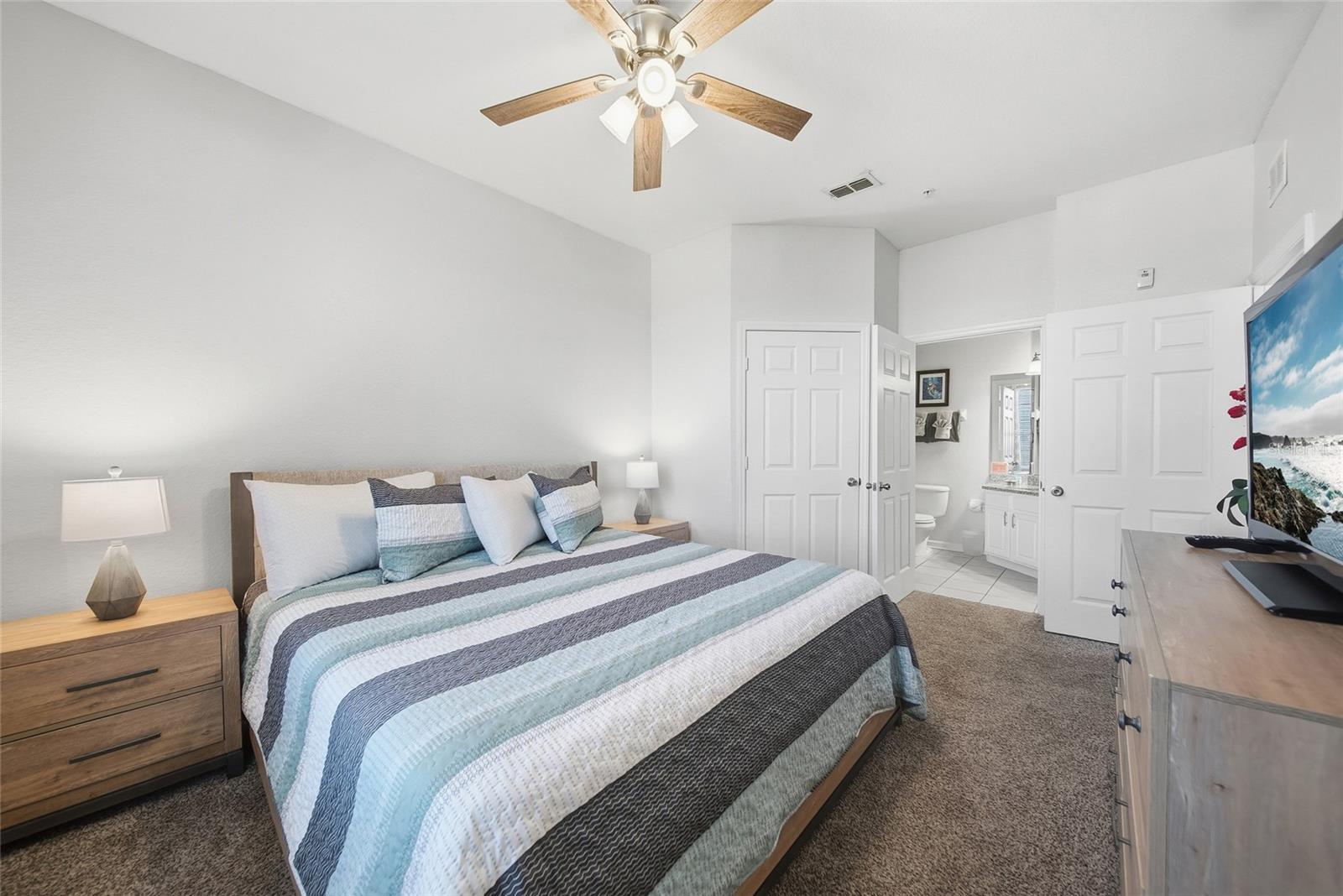 Image 13 of 27 For 2788 Almaton Loop 402