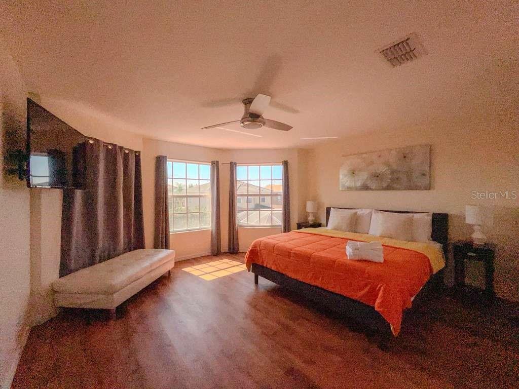 Image 5 of 18 For 241 Vista Loop