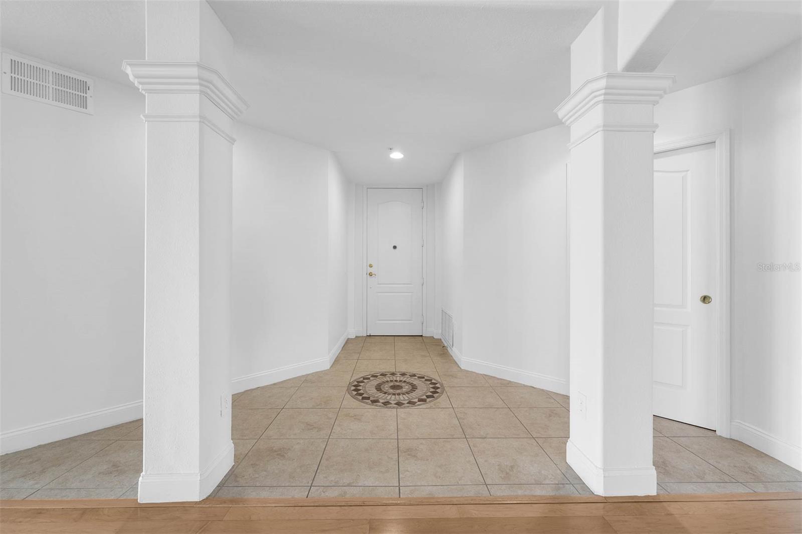 Image 17 of 63 For 918 Lotus Vista Drive 102