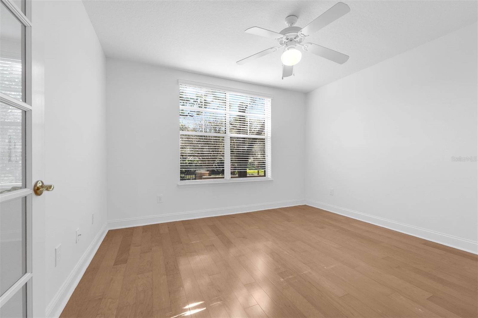 Image 24 of 63 For 918 Lotus Vista Drive 102