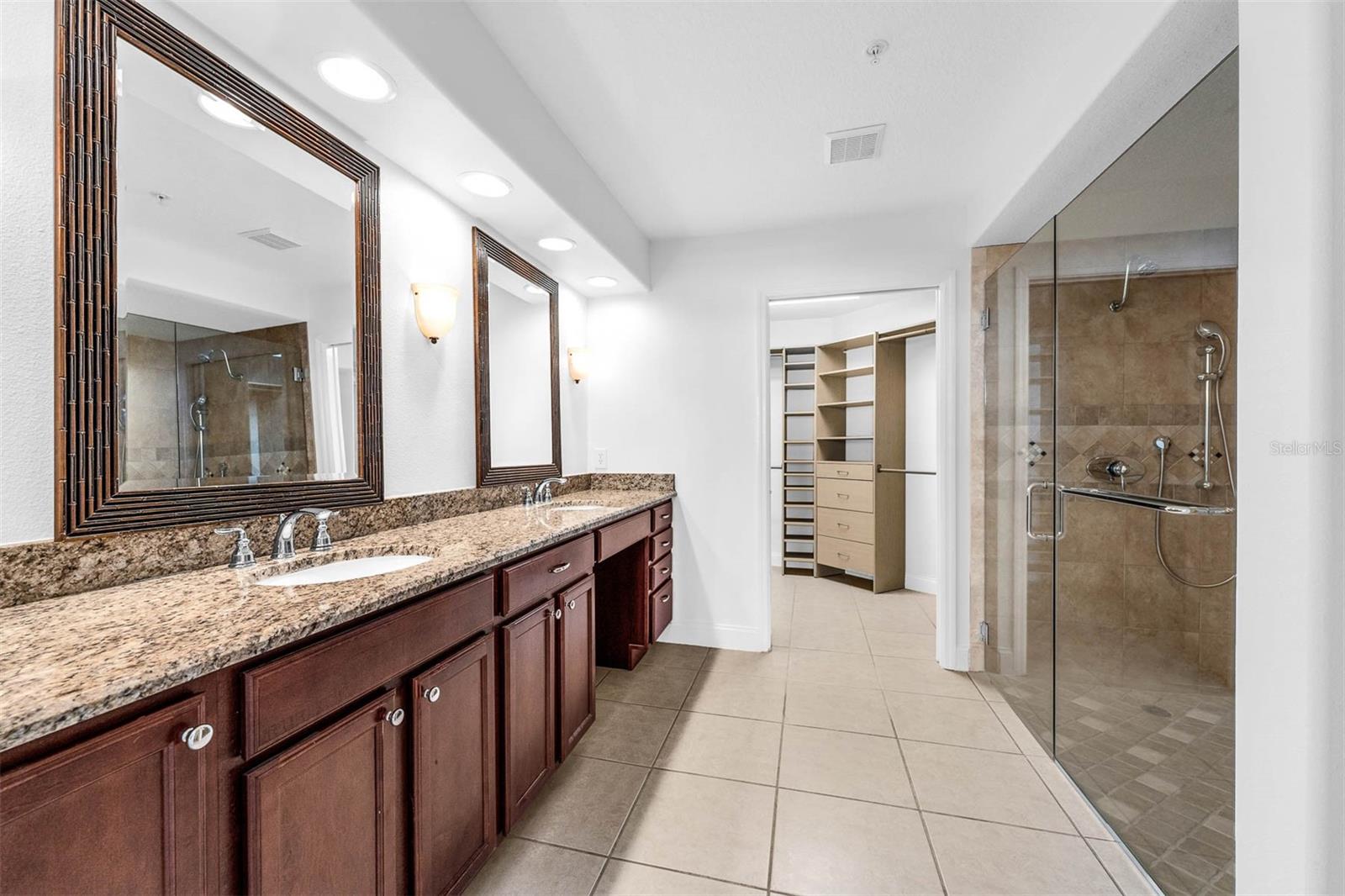 Image 25 of 63 For 918 Lotus Vista Drive 102