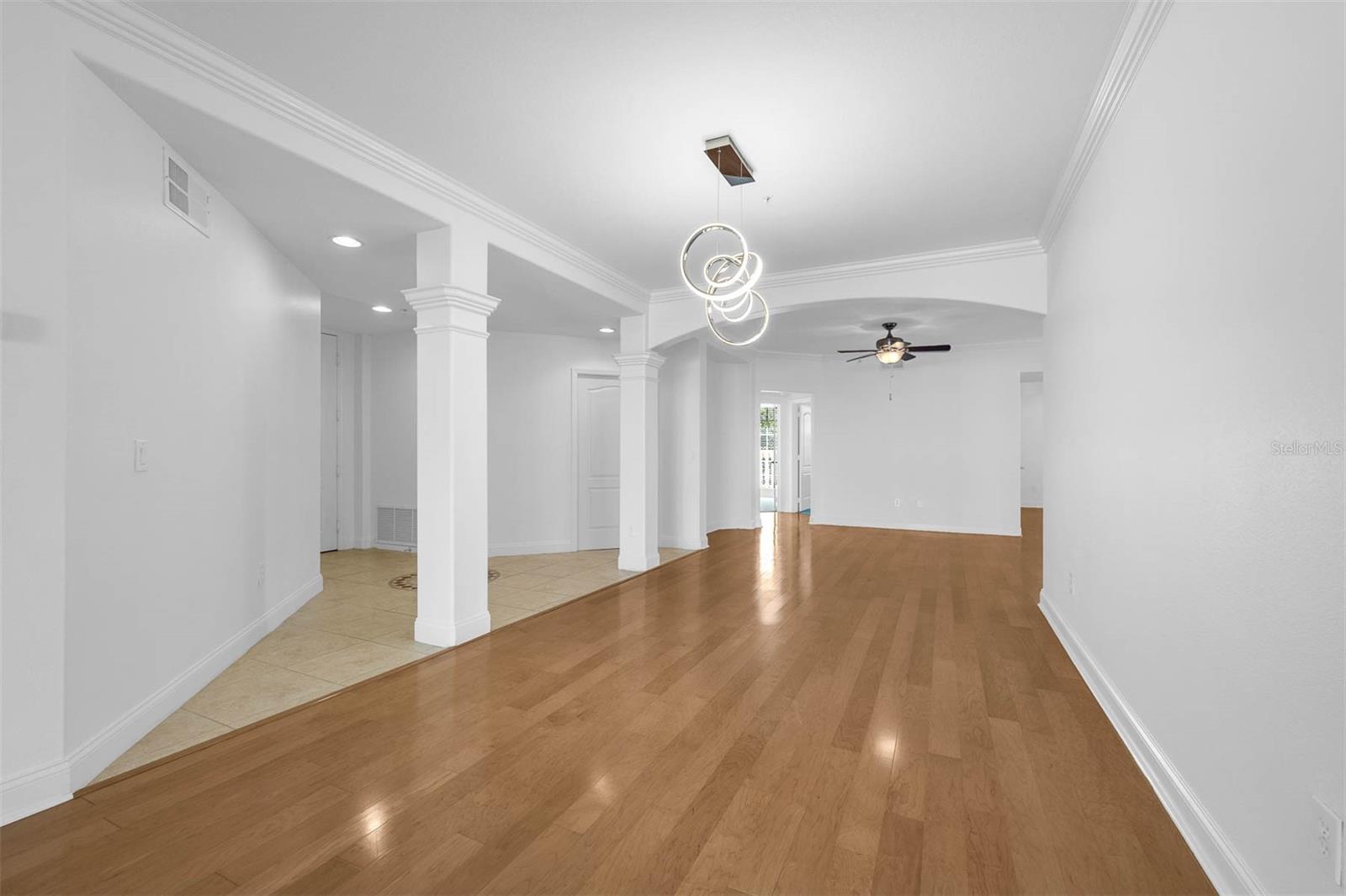 Image 30 of 63 For 918 Lotus Vista Drive 102