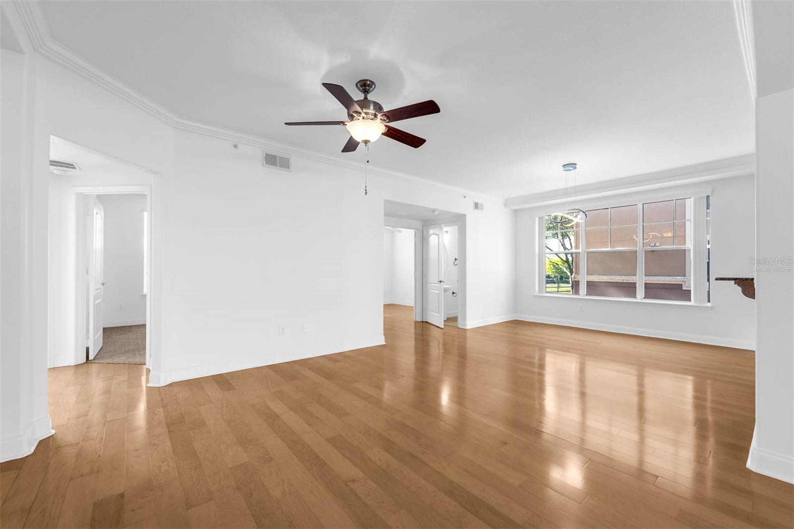 Image 32 of 63 For 918 Lotus Vista Drive 102