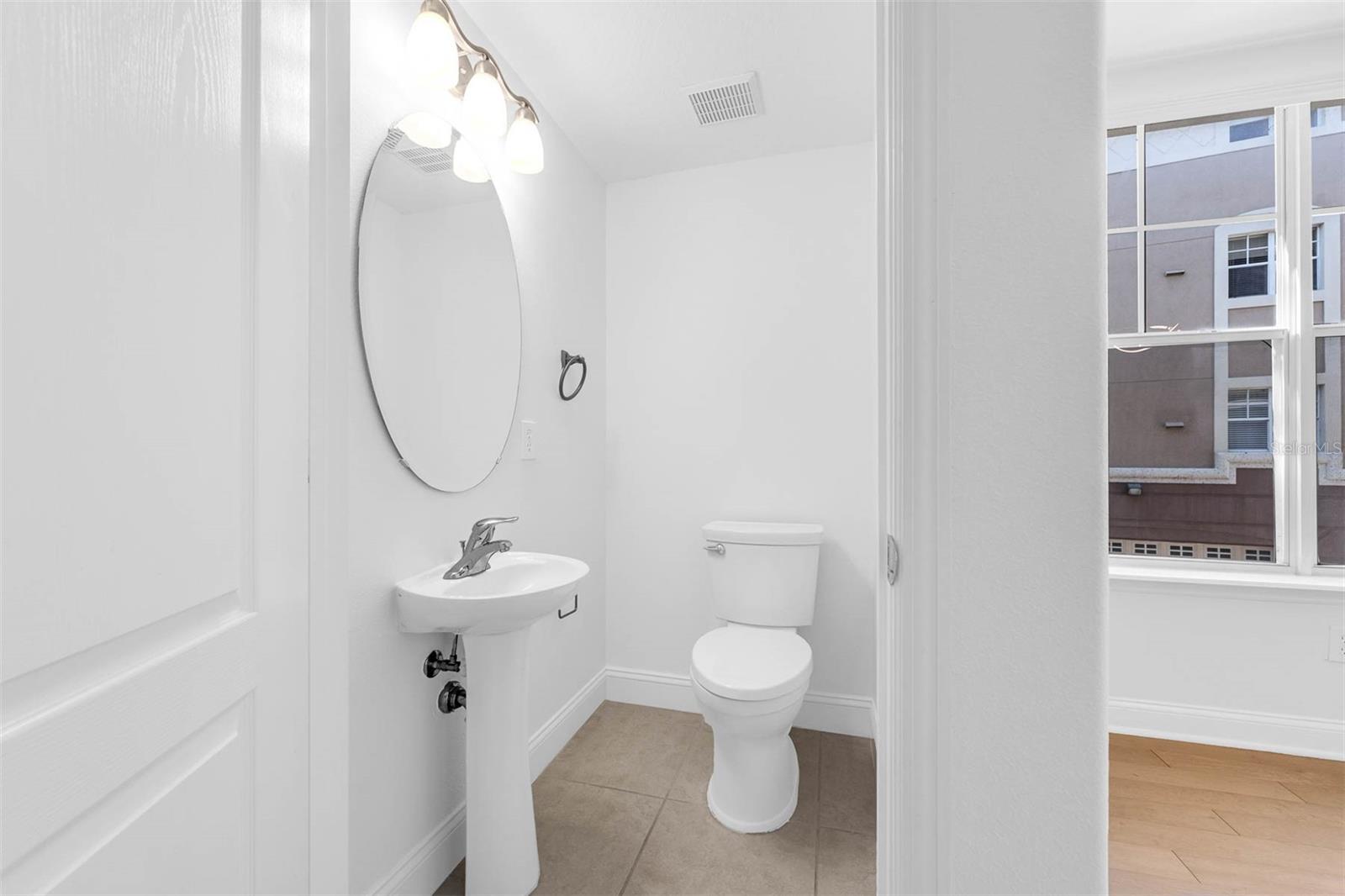 Image 37 of 63 For 918 Lotus Vista Drive 102