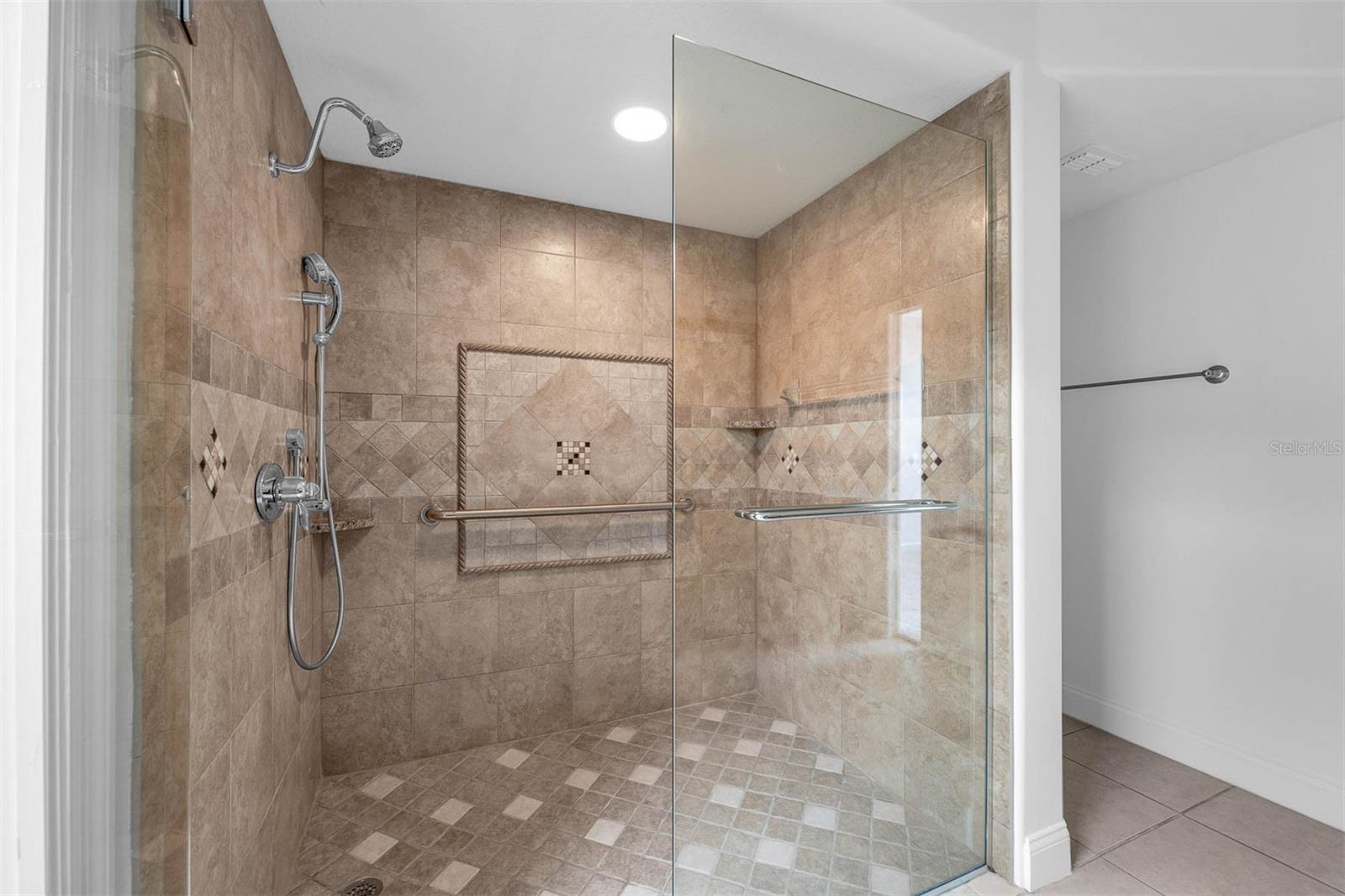 Image 45 of 63 For 918 Lotus Vista Drive 102