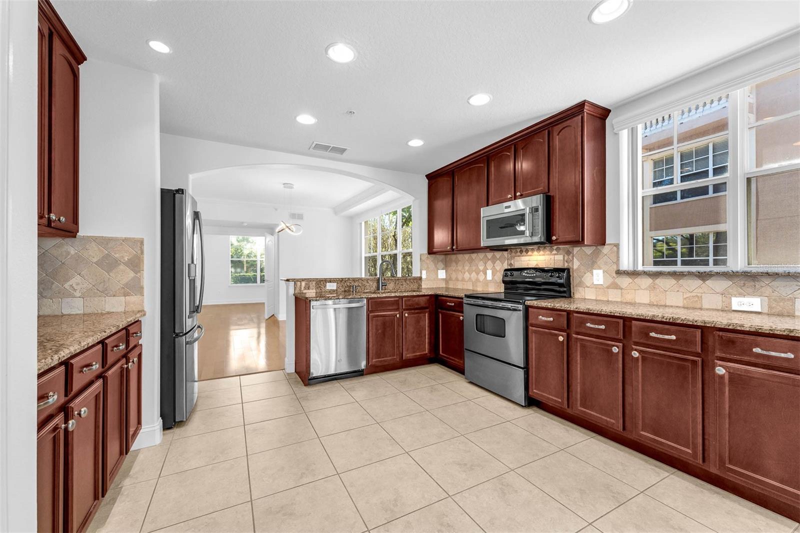 Image 5 of 63 For 918 Lotus Vista Drive 102