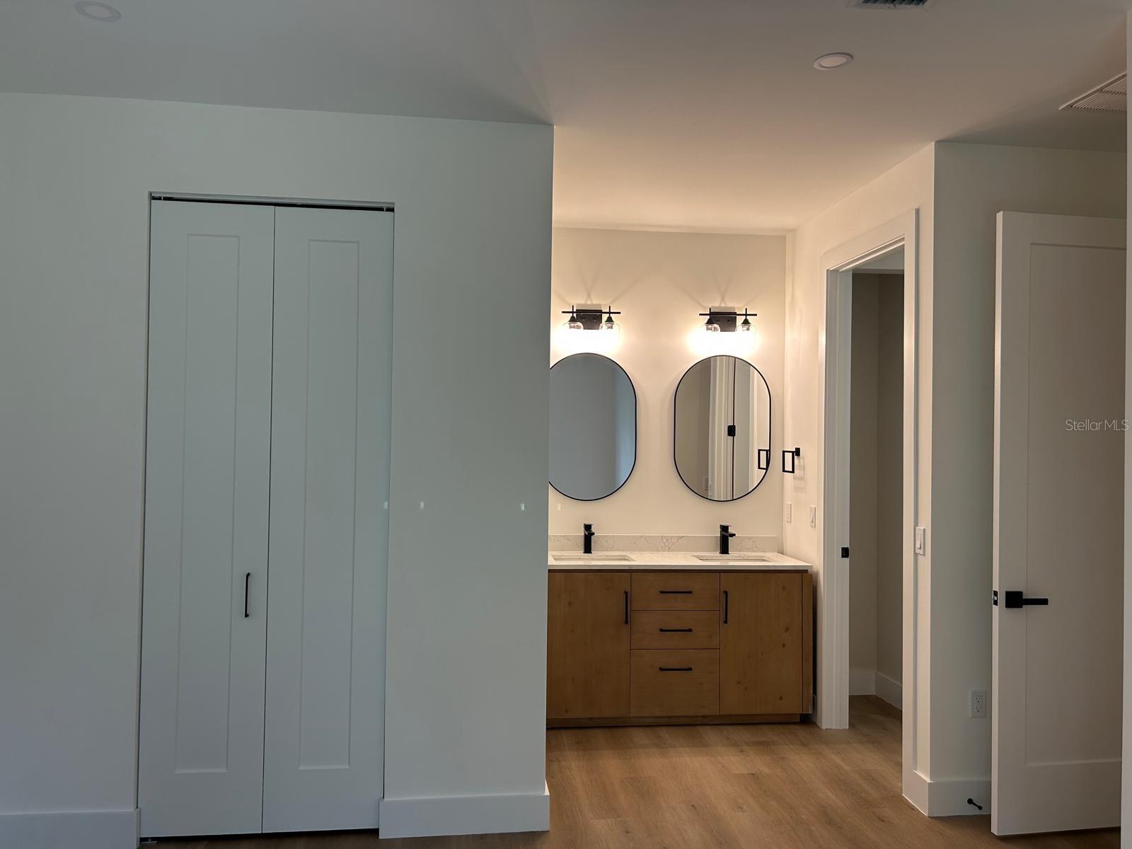 Image 15 of 23 For 1034 Alcalde St