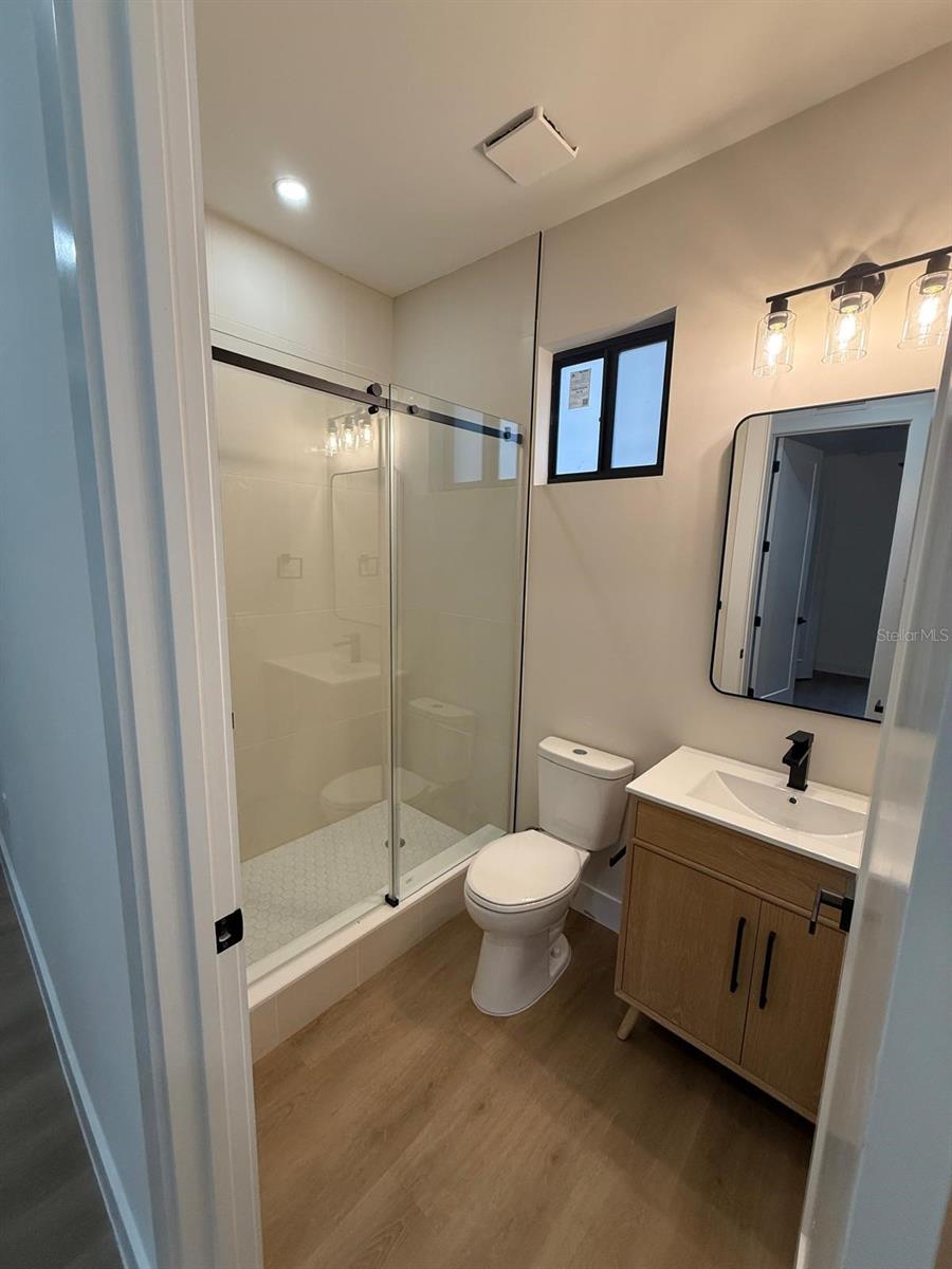 Image 19 of 23 For 1034 Alcalde St