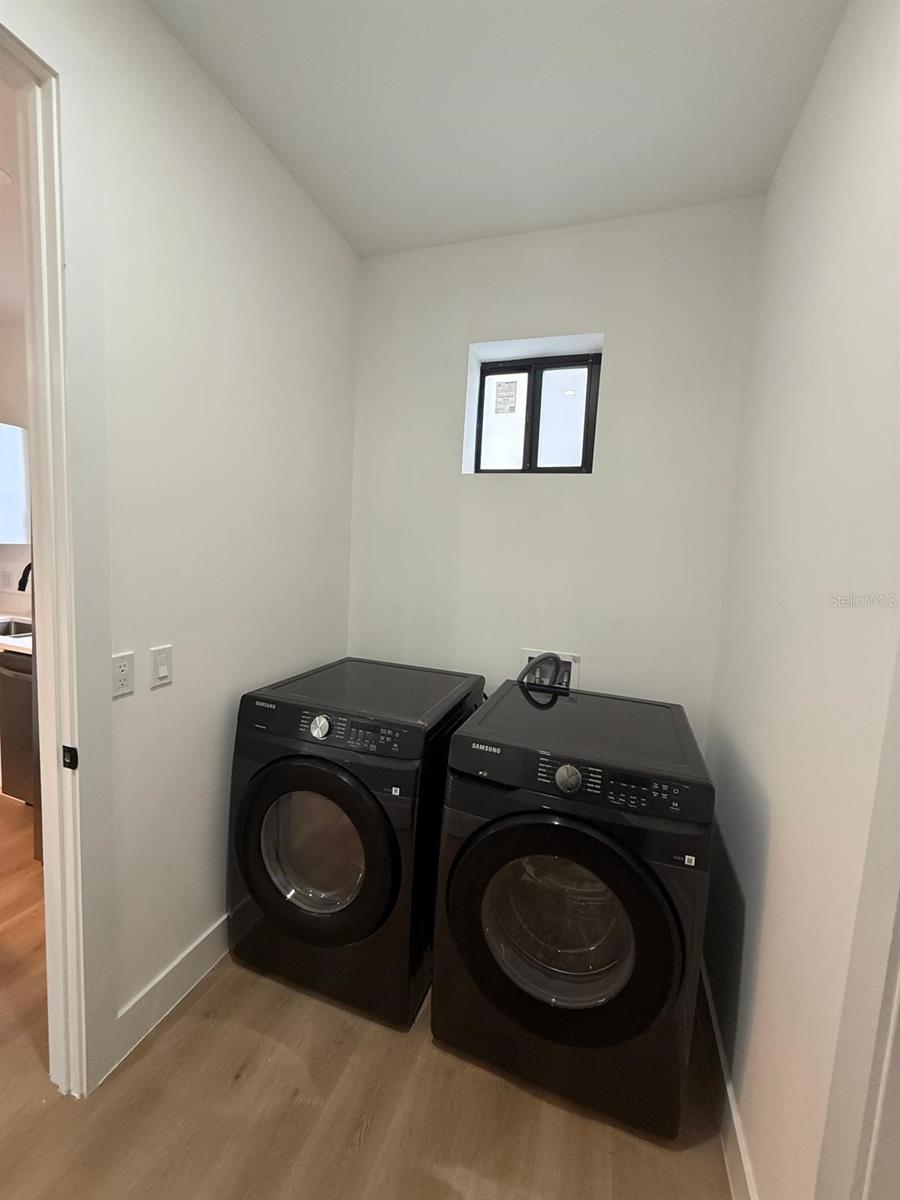 Image 22 of 23 For 1034 Alcalde St