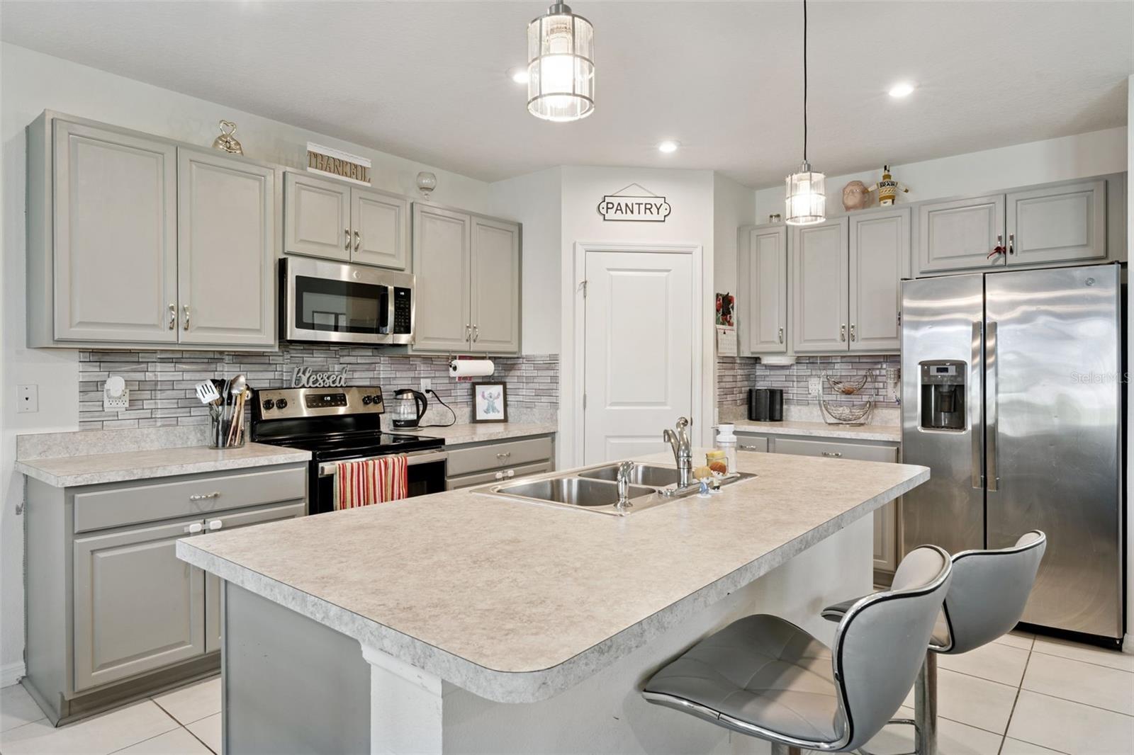 Image 14 of 54 For 396 Quarry Rock Circle