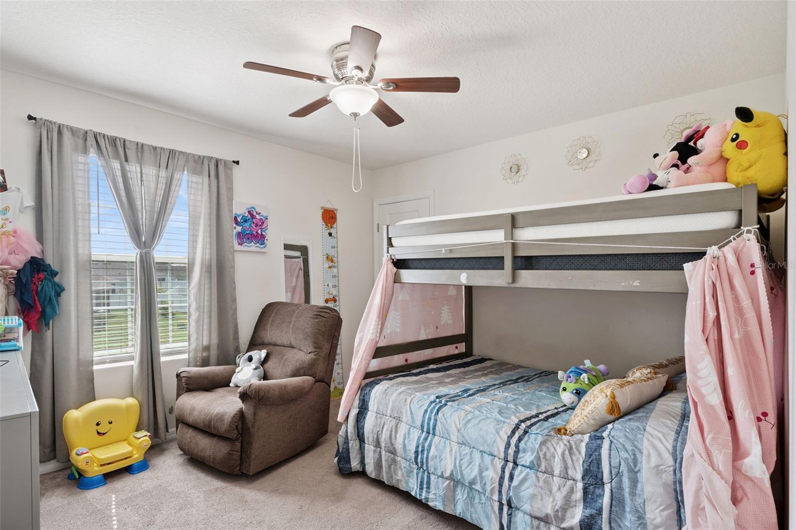 Image 19 of 54 For 396 Quarry Rock Circle