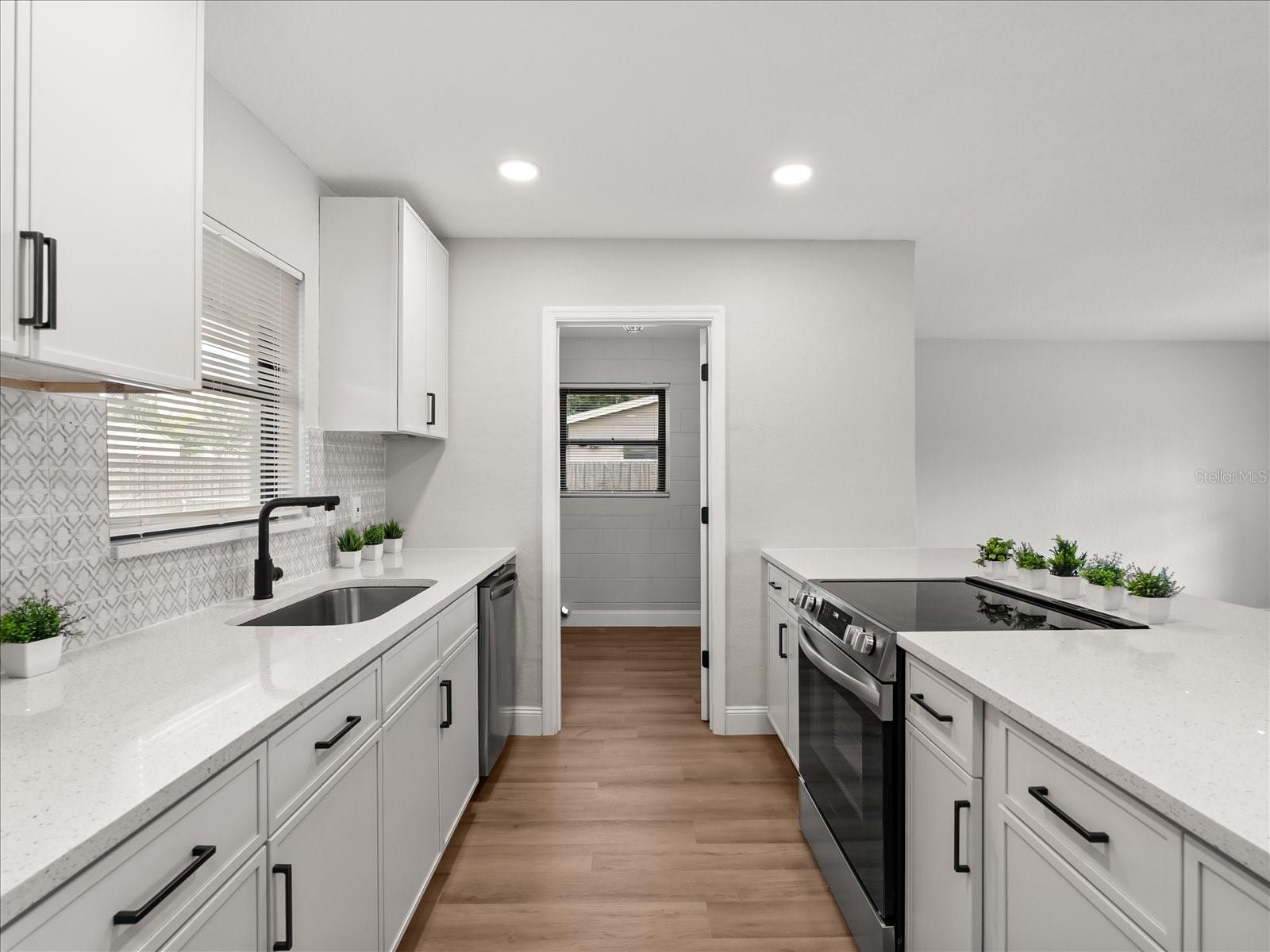 Image 7 of 20 For 332 Little Rock Street