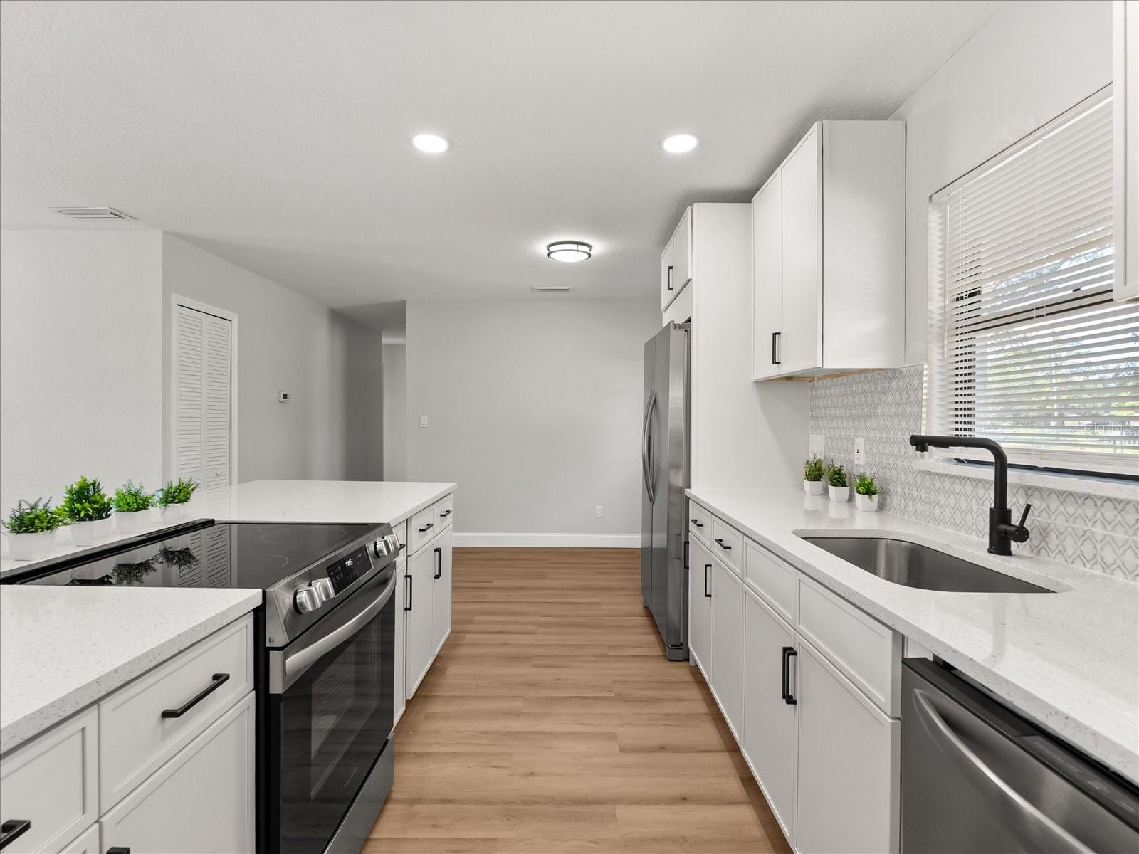 Image 9 of 20 For 332 Little Rock Street