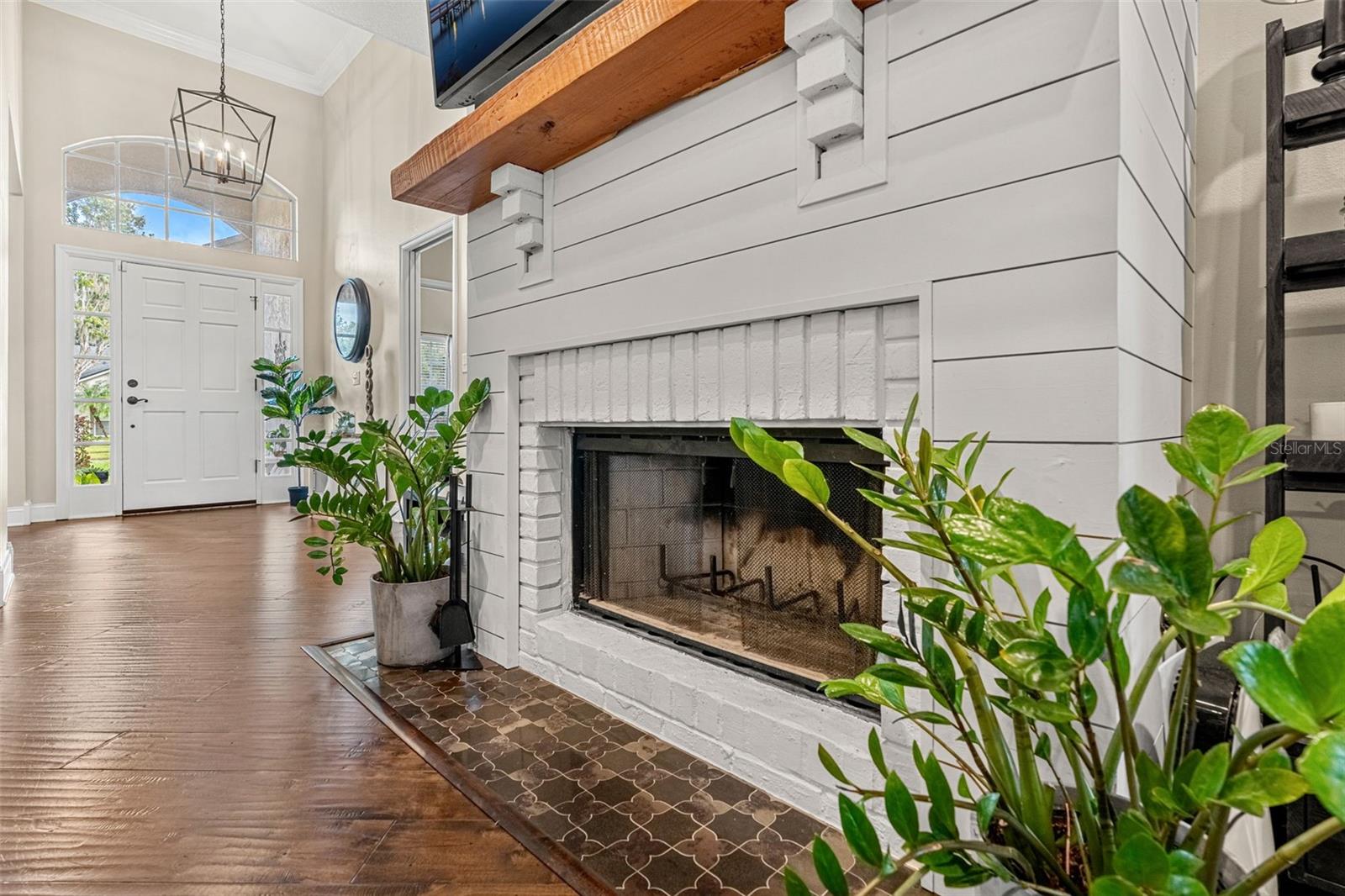 Image 24 of 44 For 1674 Victoria Way