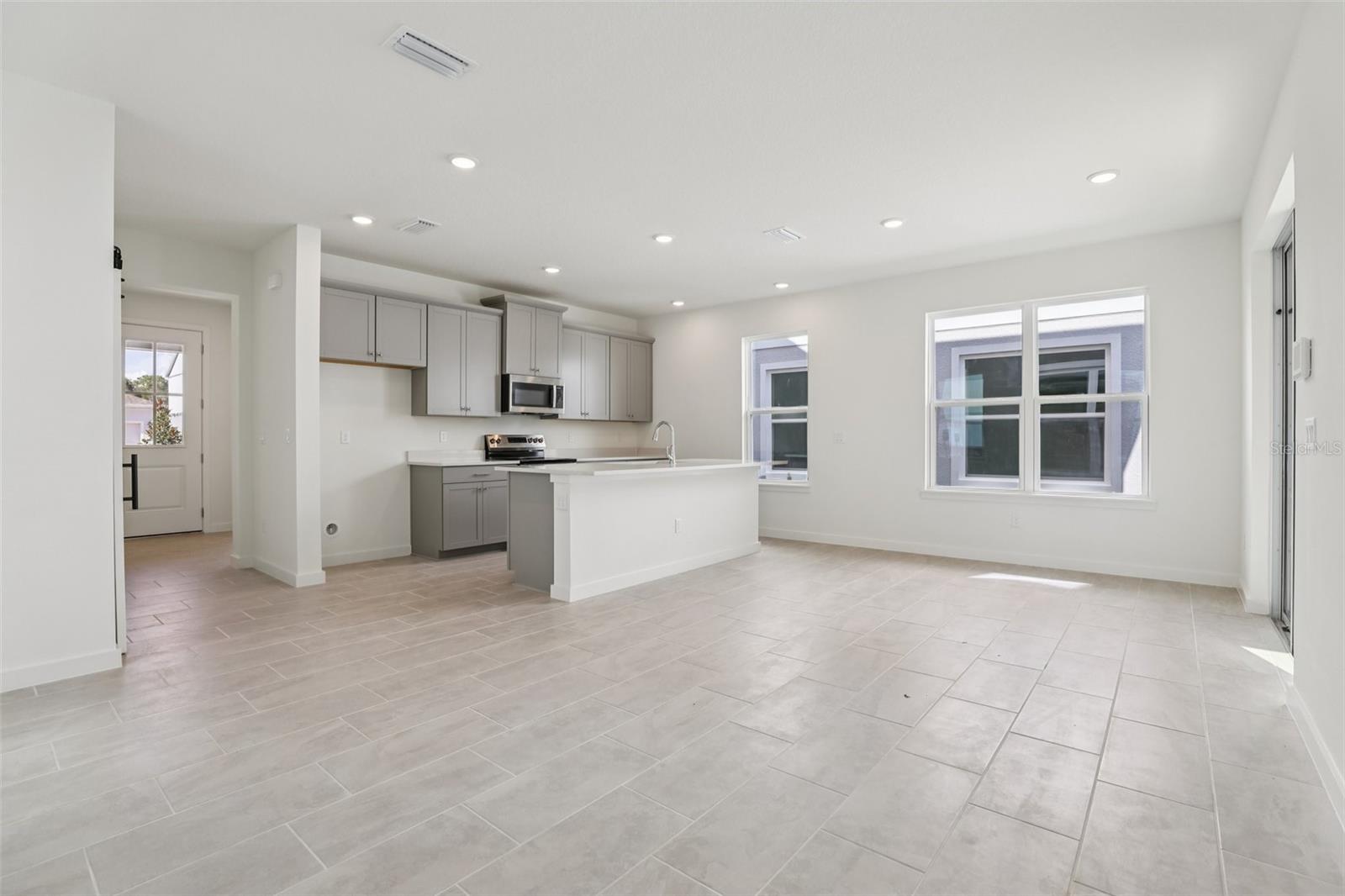 Image 10 of 40 For 2055 Iorio Street