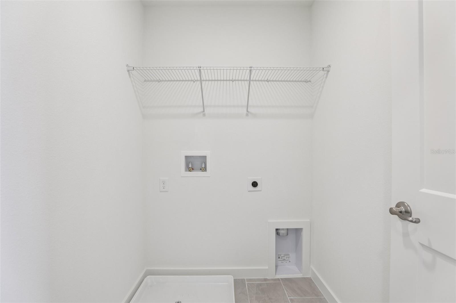 Image 23 of 40 For 2055 Iorio Street