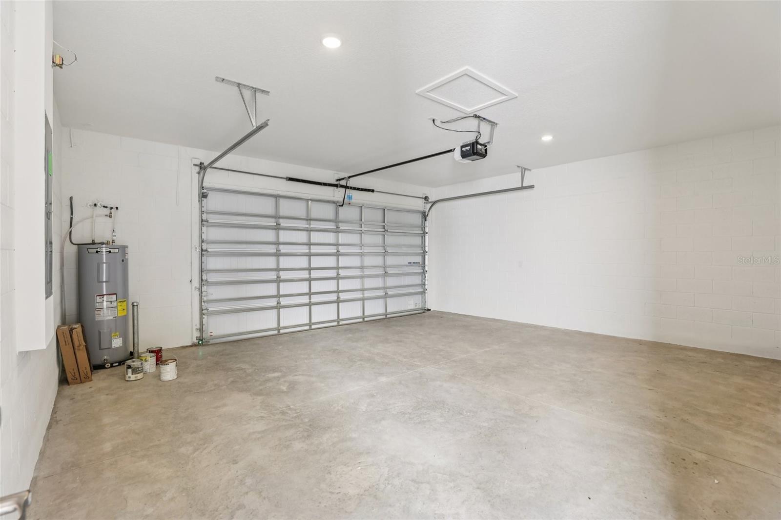 Image 35 of 40 For 2055 Iorio Street