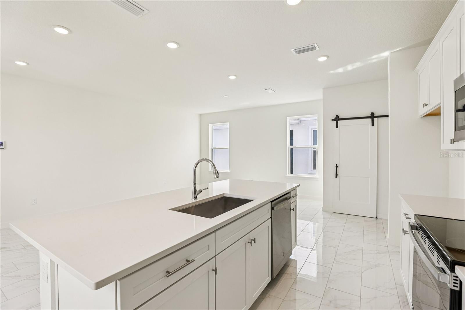 Image 12 of 36 For 1979 Iorio Street