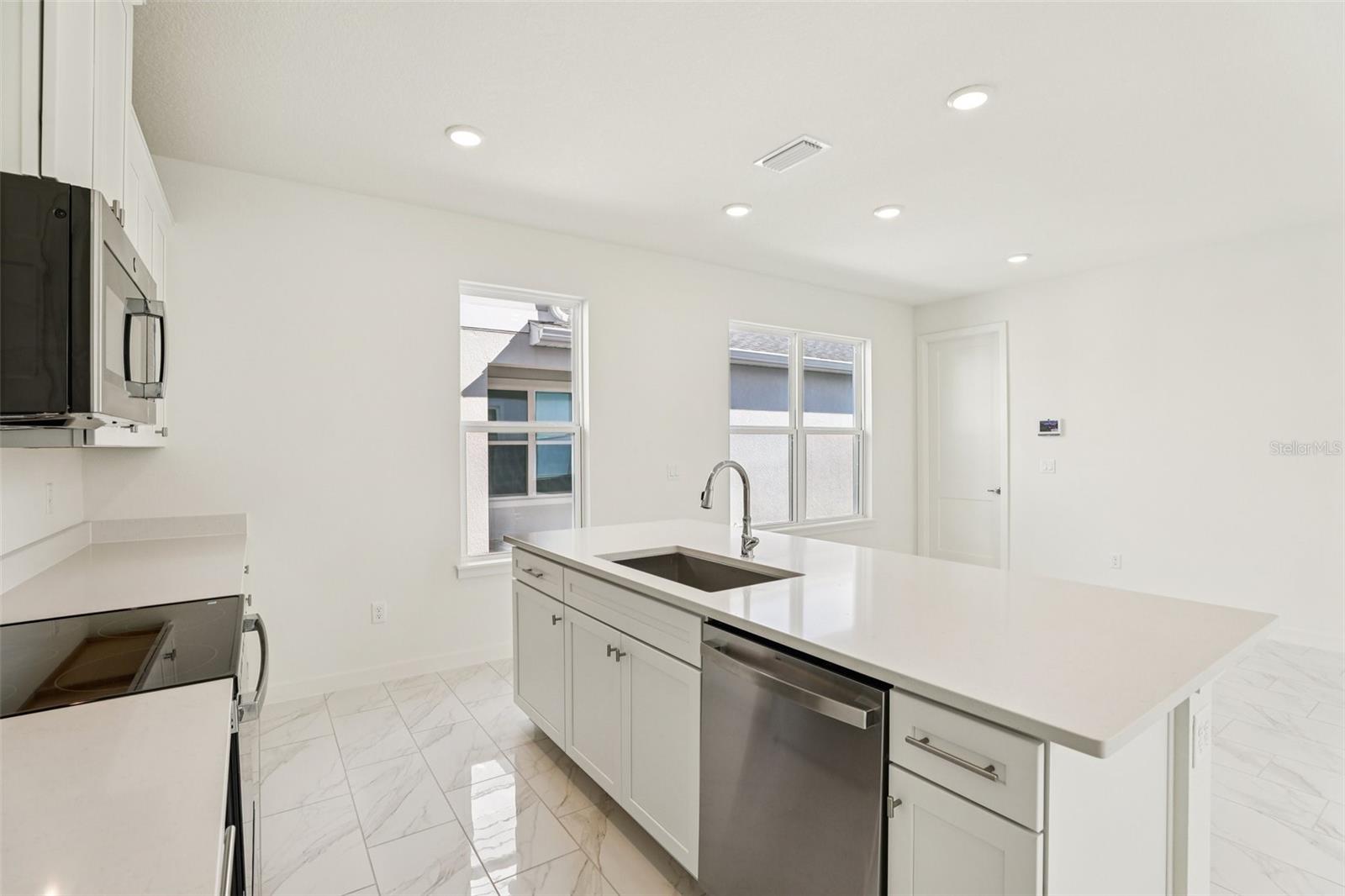 Image 13 of 36 For 1979 Iorio Street