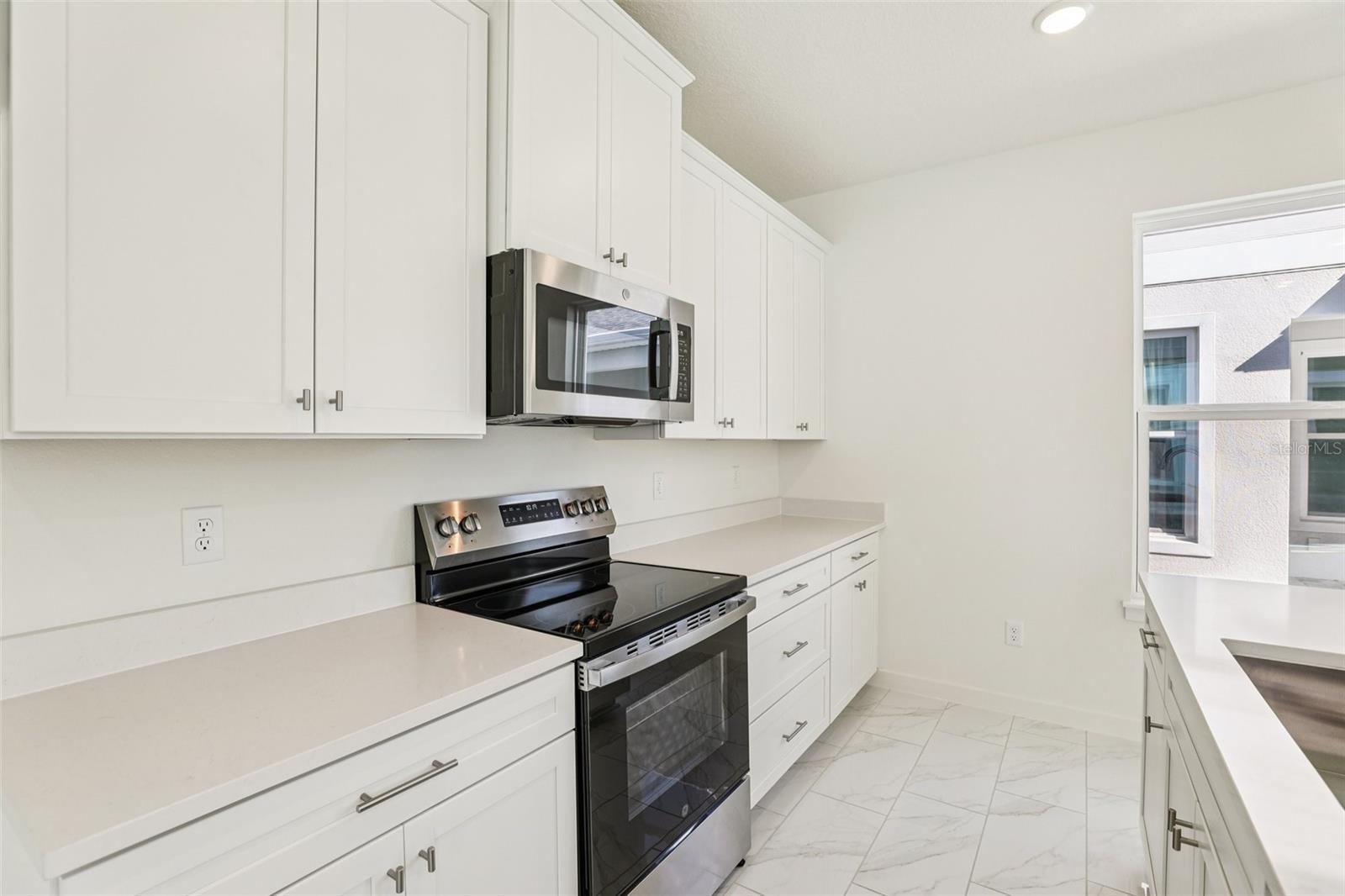 Image 14 of 36 For 1979 Iorio Street