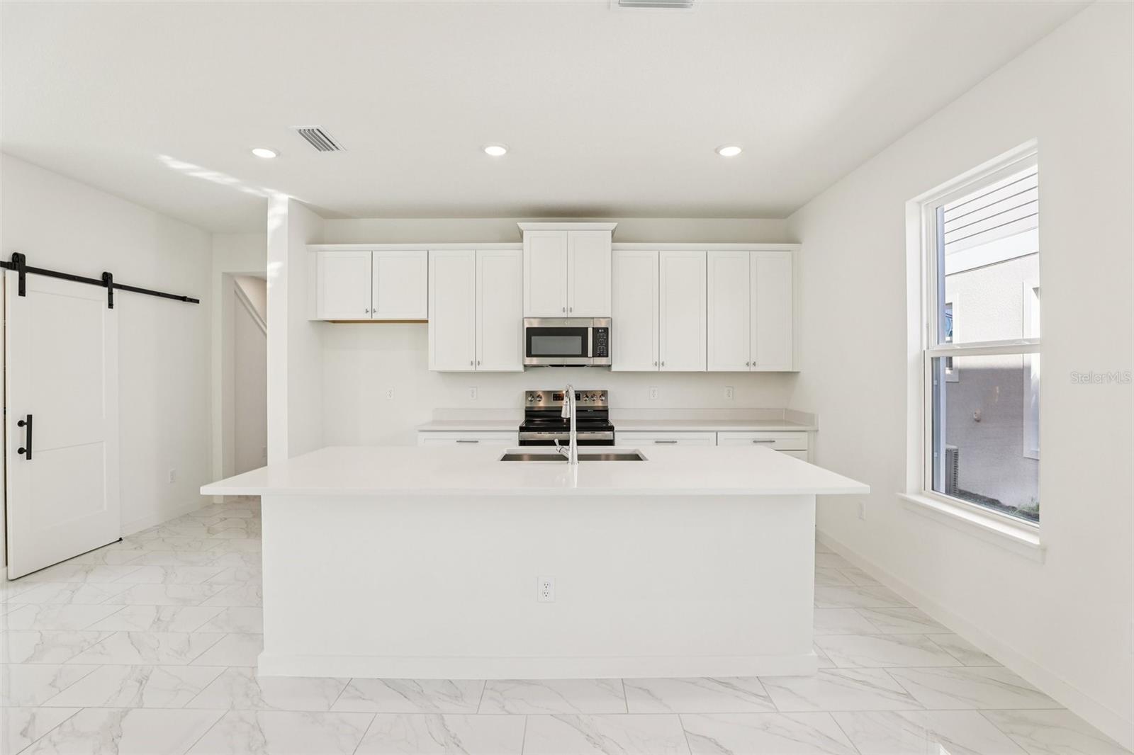 Image 9 of 36 For 1979 Iorio Street